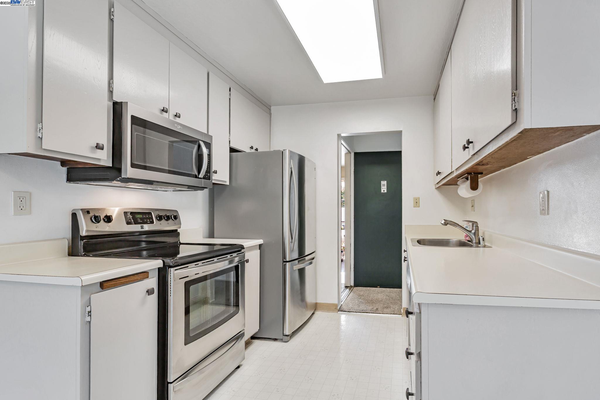 Detail Gallery Image 18 of 42 For 8975 Alcosta Blvd #104,  San Ramon,  CA 94583 - 2 Beds | 1 Baths