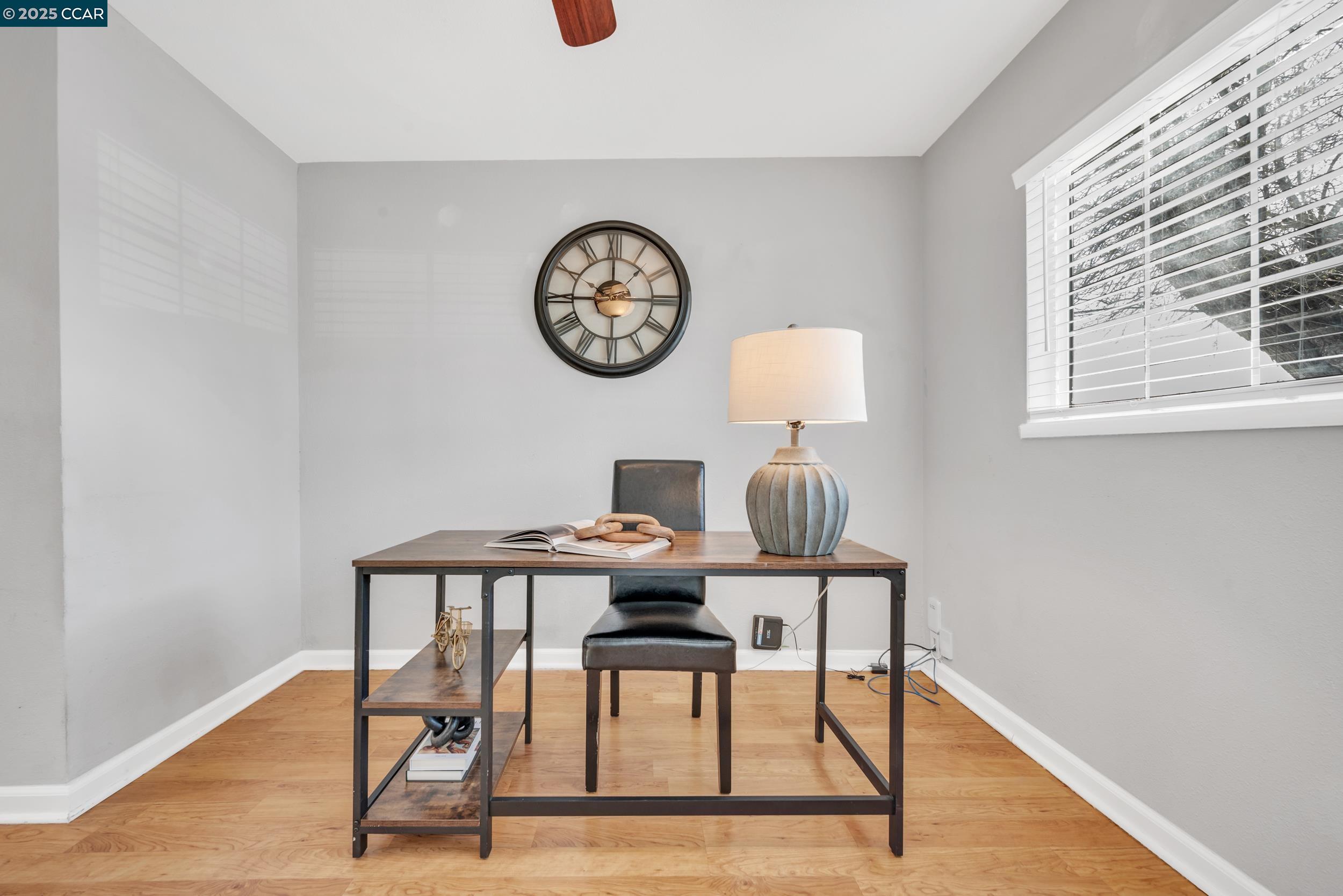 Detail Gallery Image 17 of 36 For 2774 Broadmoor Avenue, Concord,  CA 94520 - 3 Beds | 1 Baths