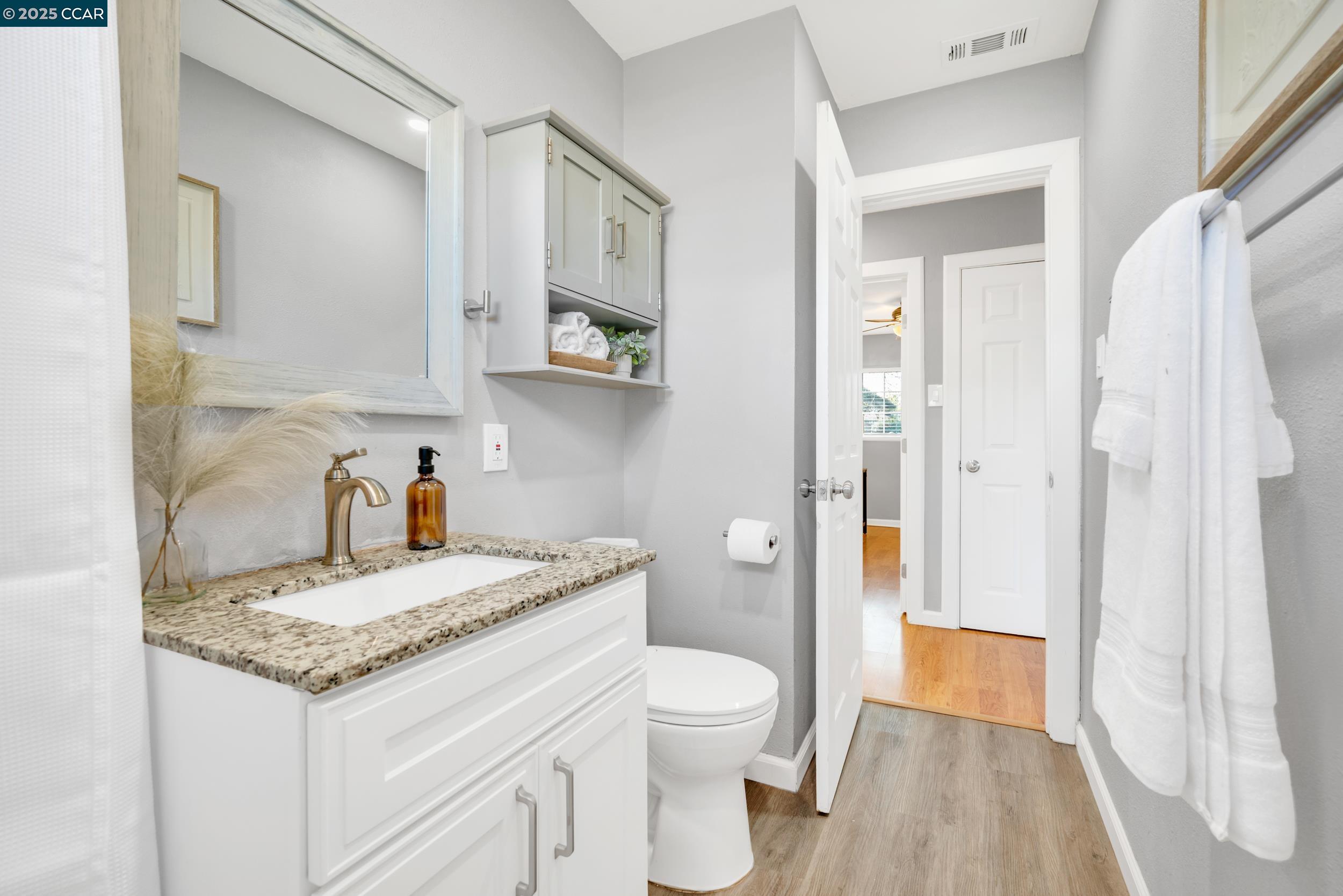 Detail Gallery Image 23 of 36 For 2774 Broadmoor Avenue, Concord,  CA 94520 - 3 Beds | 1 Baths