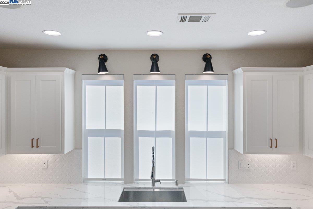 Detail Gallery Image 23 of 32 For 3717 Branding Iron Pl, Dublin,  CA 94568 - 3 Beds | 2/1 Baths