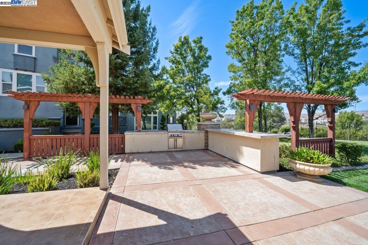 Detail Gallery Image 27 of 32 For 3717 Branding Iron Pl, Dublin,  CA 94568 - 3 Beds | 2/1 Baths