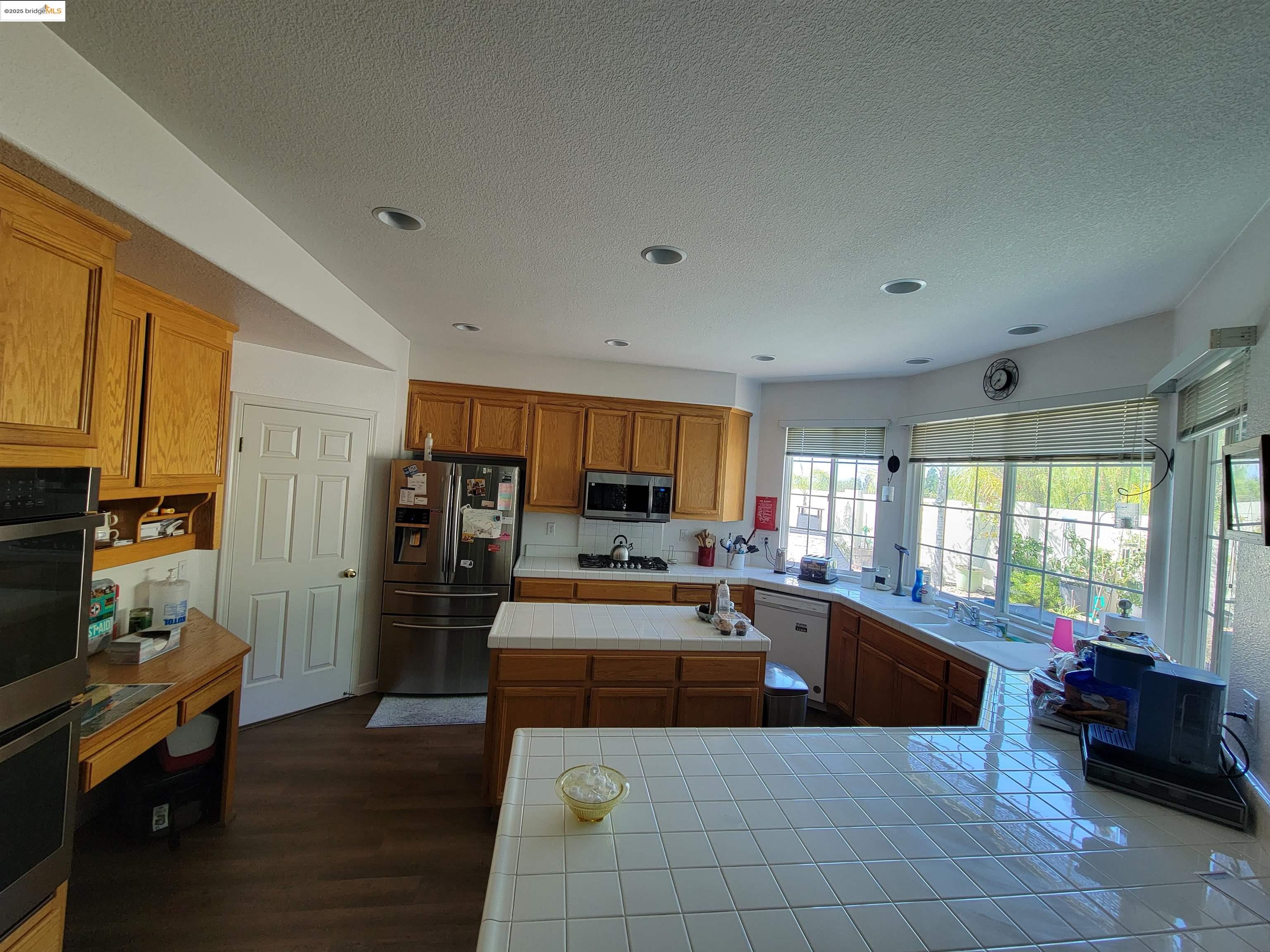 Detail Gallery Image 11 of 52 For 4729 Matterhorn Ct, Antioch,  CA 94531 - 5 Beds | 3 Baths