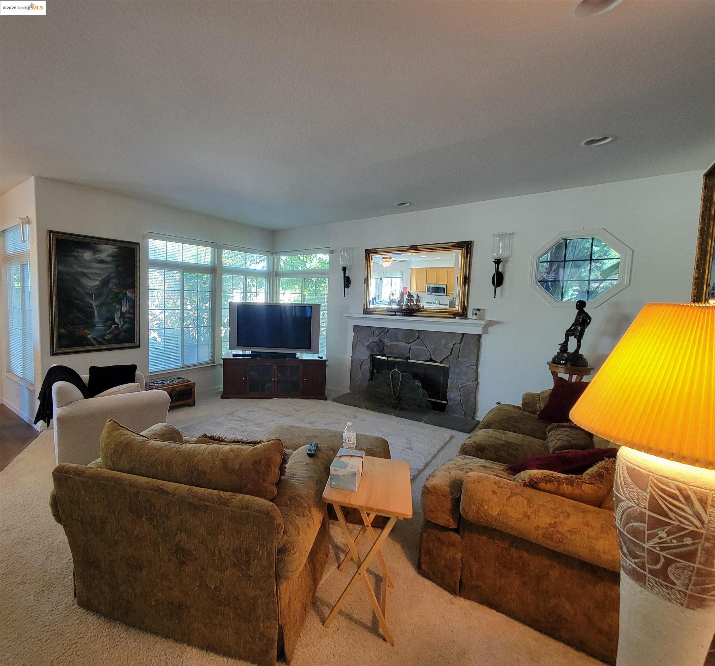 Detail Gallery Image 14 of 52 For 4729 Matterhorn Ct, Antioch,  CA 94531 - 5 Beds | 3 Baths