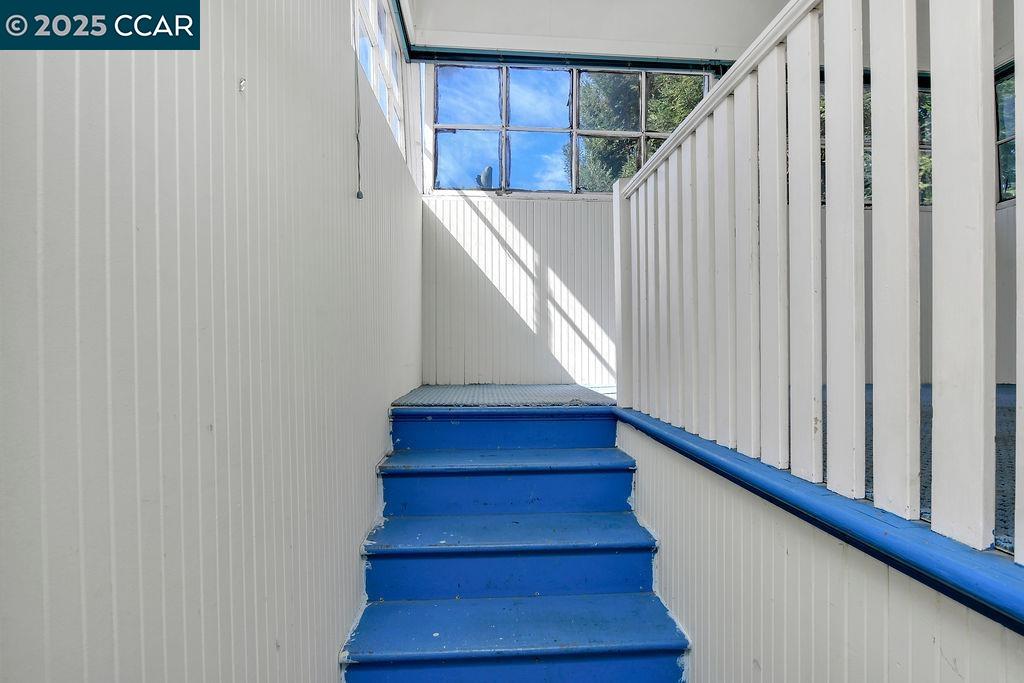 Detail Gallery Image 15 of 23 For 1634 Alhambra Ave, Martinez,  CA 94553-2406 - 2 Beds | 1 Baths