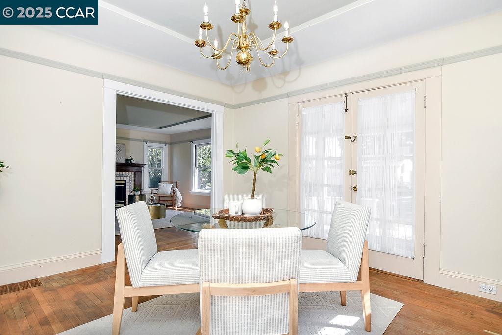 Detail Gallery Image 8 of 23 For 1634 Alhambra Ave, Martinez,  CA 94553-2406 - 2 Beds | 1 Baths