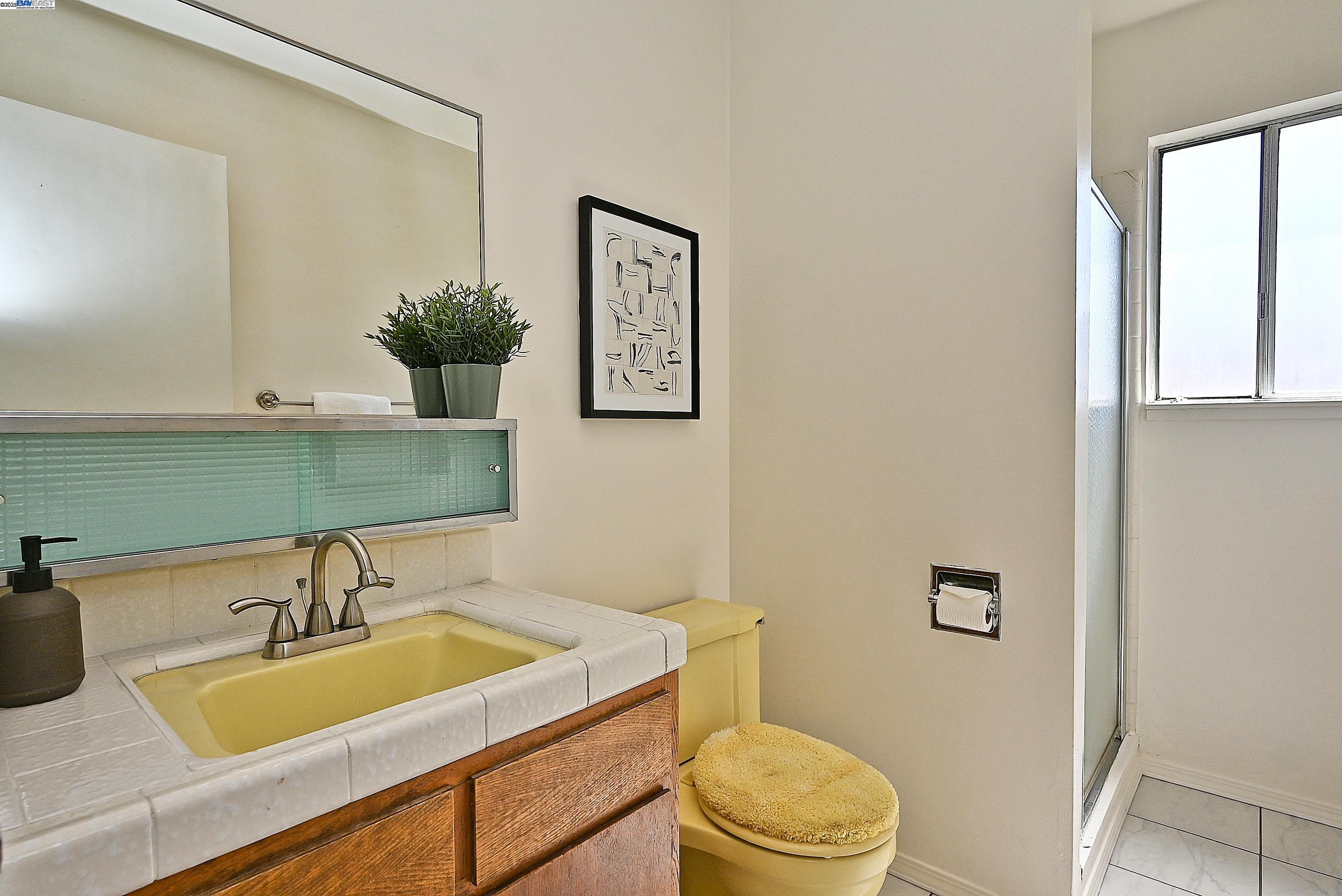 Detail Gallery Image 22 of 31 For 2081 Strang Ave, San Leandro,  CA 94578 - 3 Beds | 2 Baths