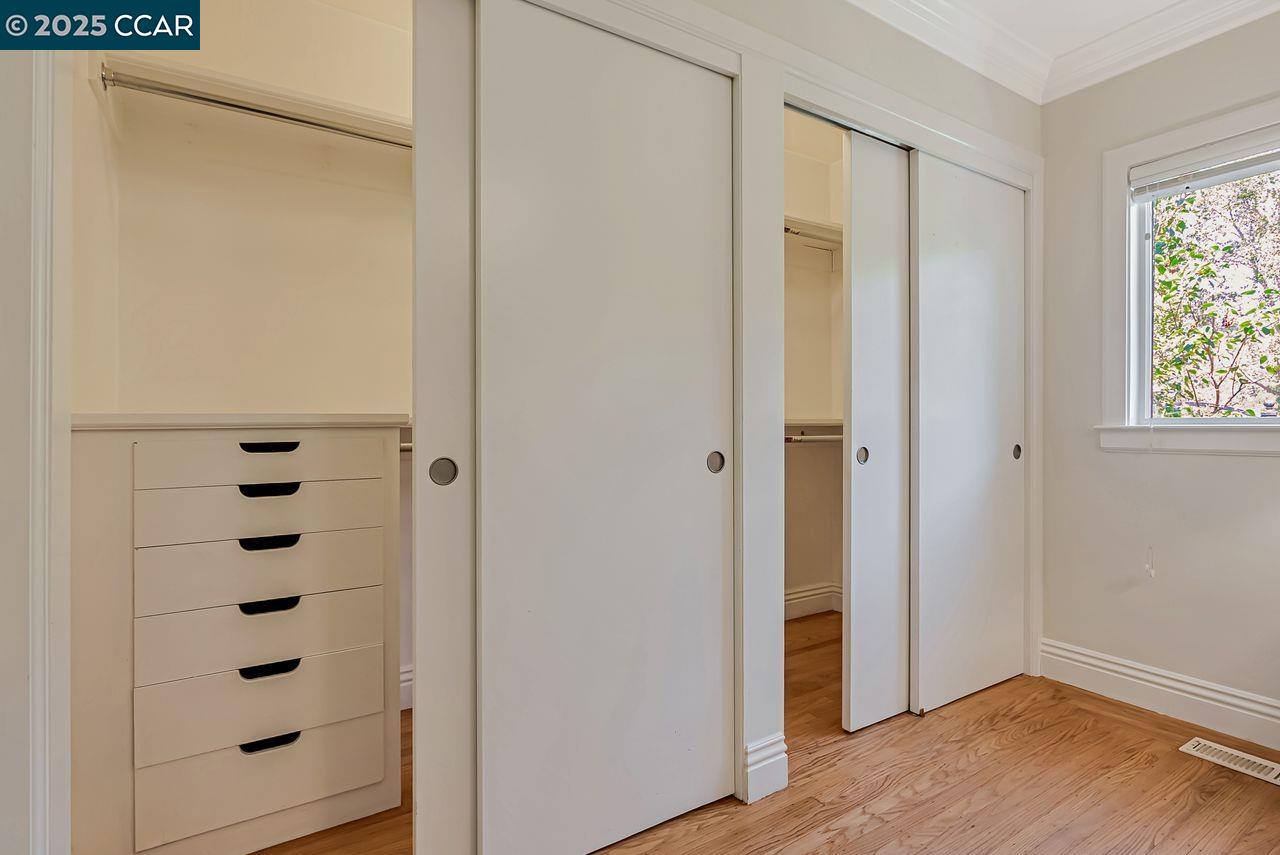 Detail Gallery Image 18 of 32 For 183 Camino Pablo, Orinda,  CA 94563 - 2 Beds | 2 Baths