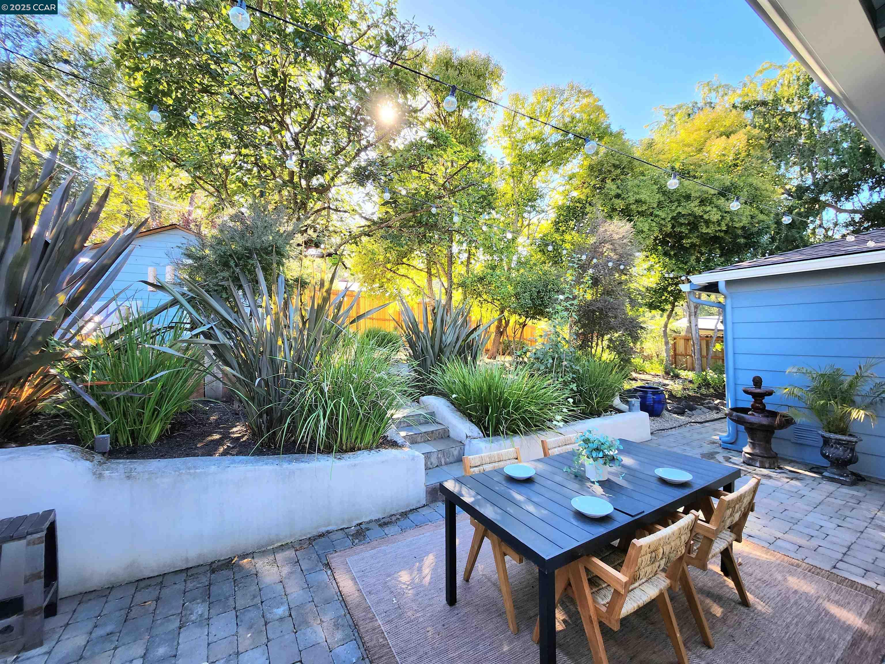 Detail Gallery Image 18 of 30 For 183 Camino Pablo, Orinda,  CA 94563 - 2 Beds | 2 Baths