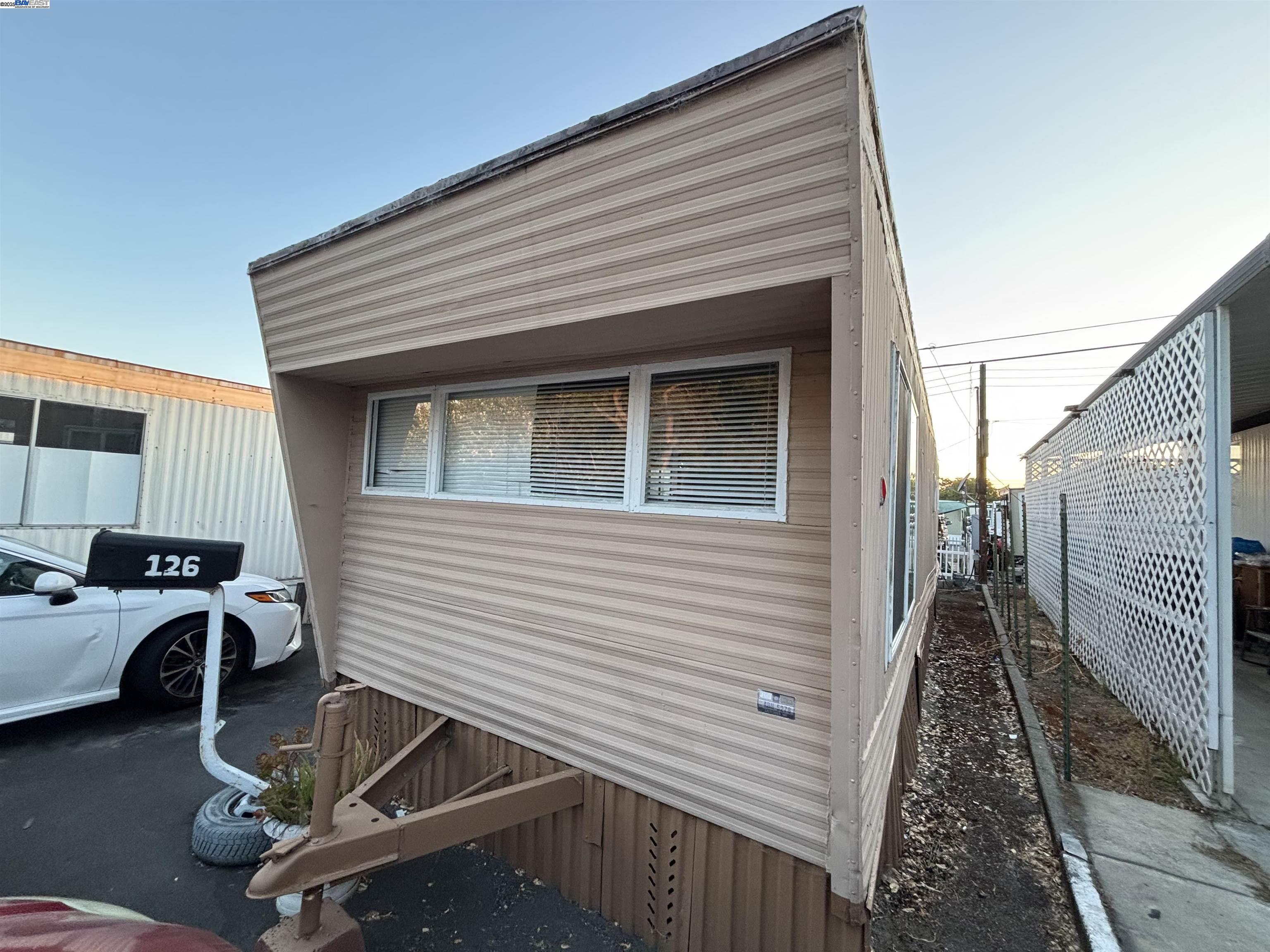 Detail Gallery Image 4 of 13 For 2500 Springs Road #126,  Vallejo,  CA 94591 - 1 Beds | 1 Baths