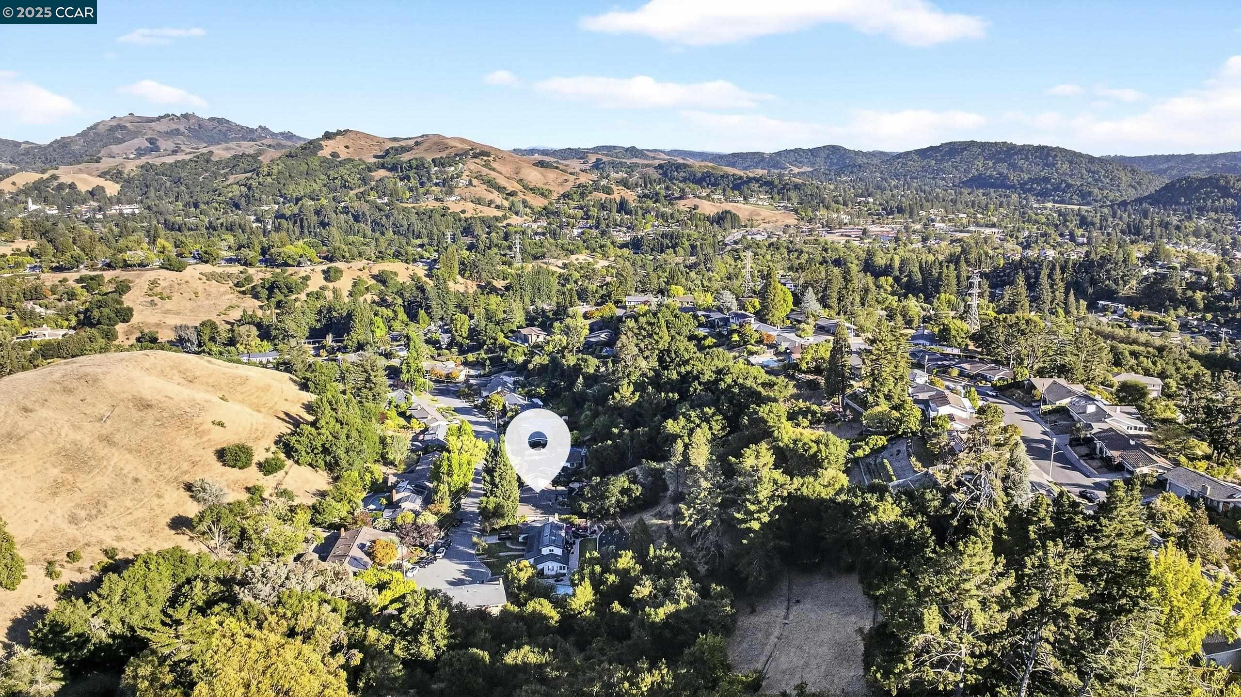 Detail Gallery Image 4 of 60 For 67 Lynwood Pl, Moraga,  CA 94556 - 4 Beds | 2/1 Baths