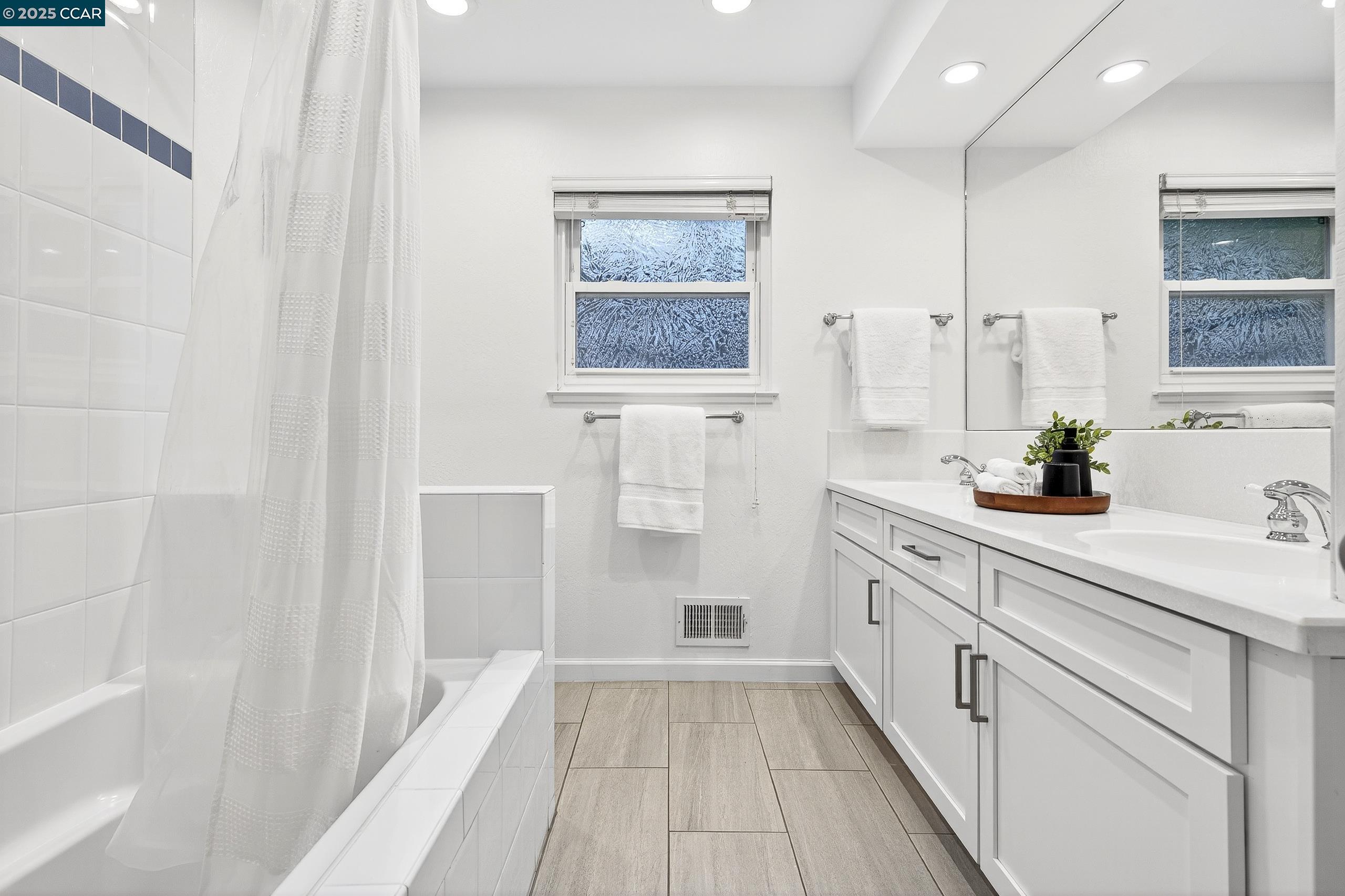 Detail Gallery Image 37 of 58 For 67 Lynwood Pl, Moraga,  CA 94556 - 4 Beds | 2/1 Baths