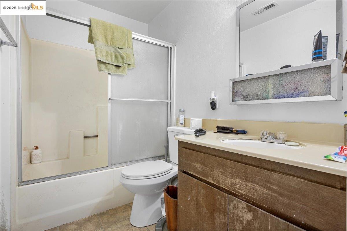 Detail Gallery Image 11 of 36 For 2275 Whitman Rd, Concord,  CA 94518 - – Beds | – Baths