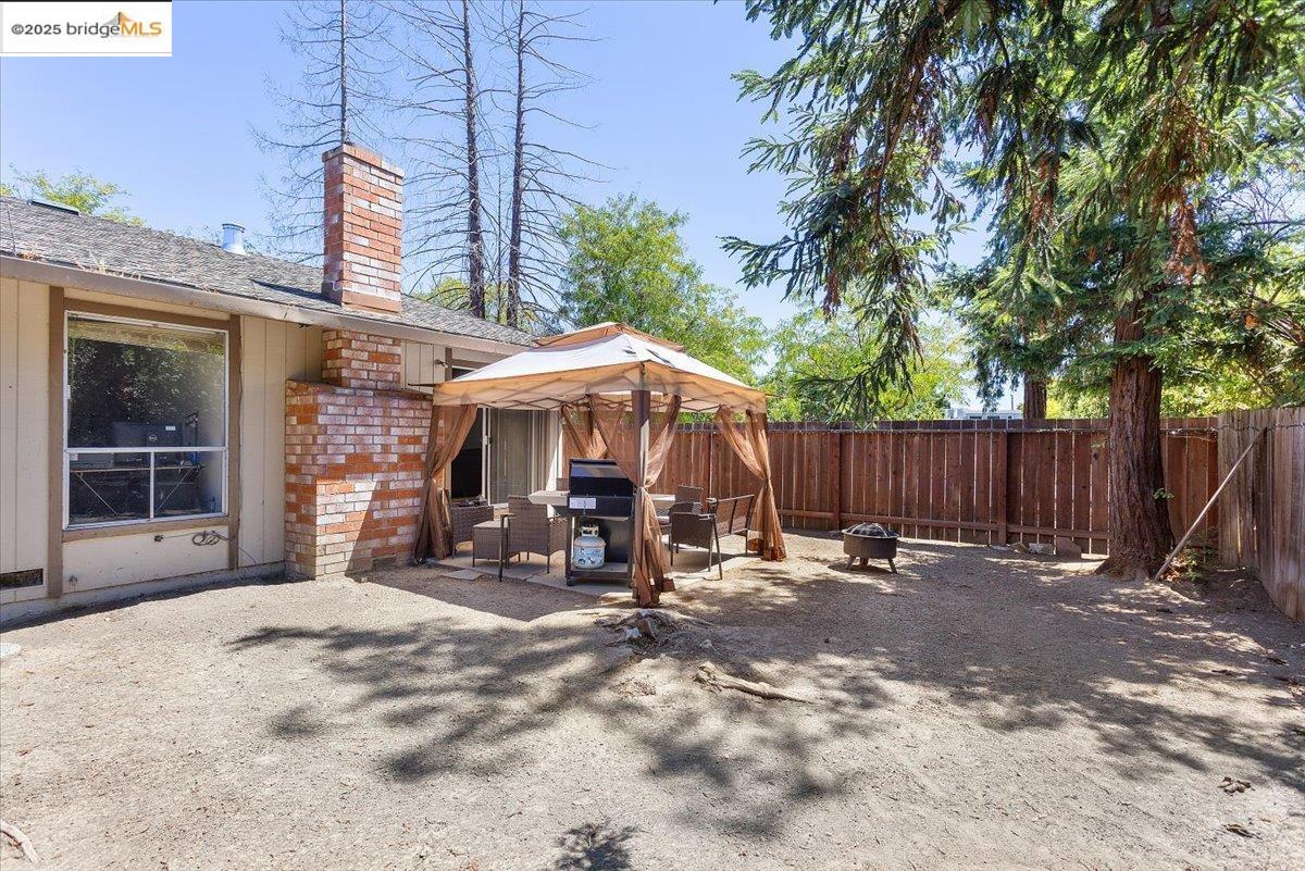 Detail Gallery Image 15 of 36 For 2275 Whitman Rd, Concord,  CA 94518 - – Beds | – Baths