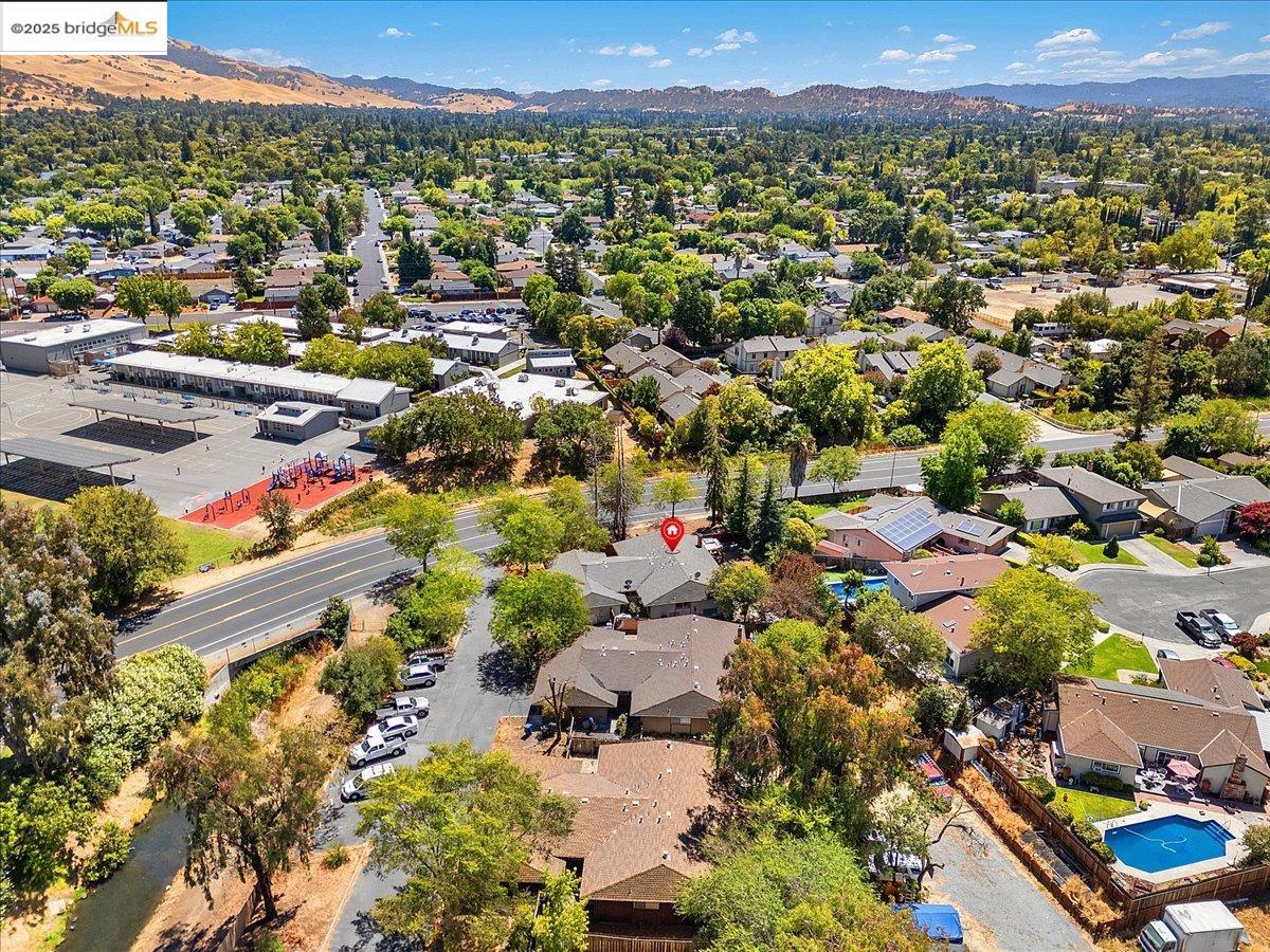 Detail Gallery Image 29 of 36 For 2275 Whitman Rd, Concord,  CA 94518 - – Beds | – Baths