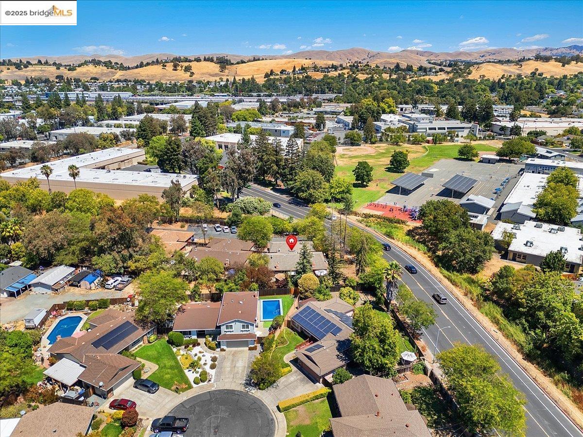 Detail Gallery Image 31 of 36 For 2275 Whitman Rd, Concord,  CA 94518 - – Beds | – Baths