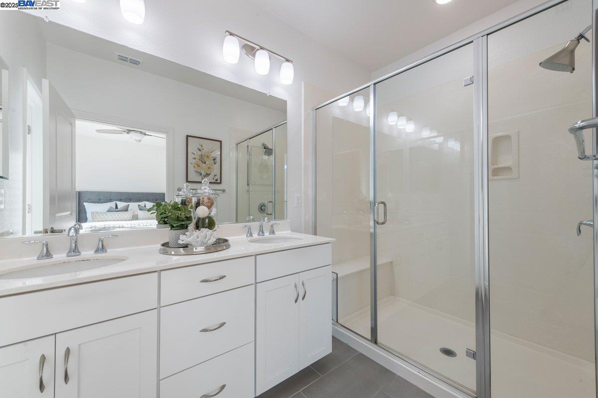 Detail Gallery Image 15 of 26 For 3911 Summit Rd, Dublin,  CA 94568 - 4 Beds | 3/1 Baths