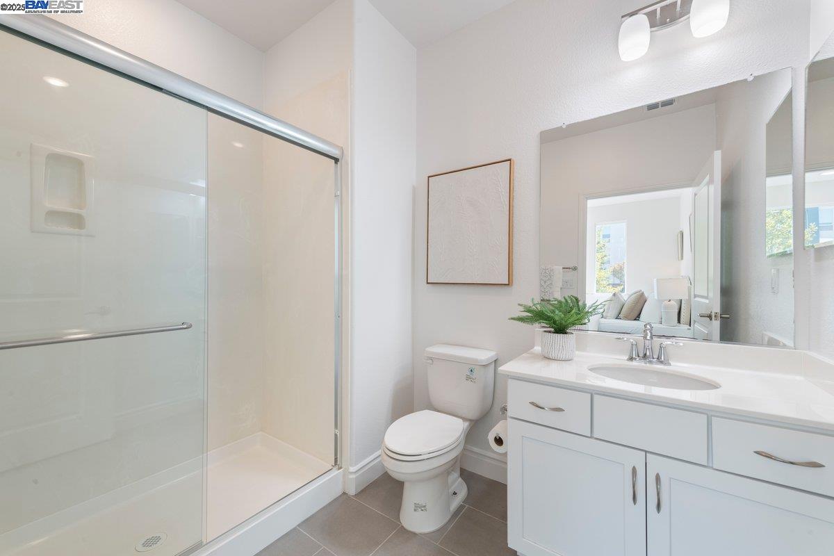Detail Gallery Image 19 of 26 For 3911 Summit Rd, Dublin,  CA 94568 - 4 Beds | 3/1 Baths