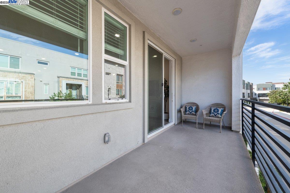 Detail Gallery Image 21 of 26 For 3911 Summit Rd, Dublin,  CA 94568 - 4 Beds | 3/1 Baths