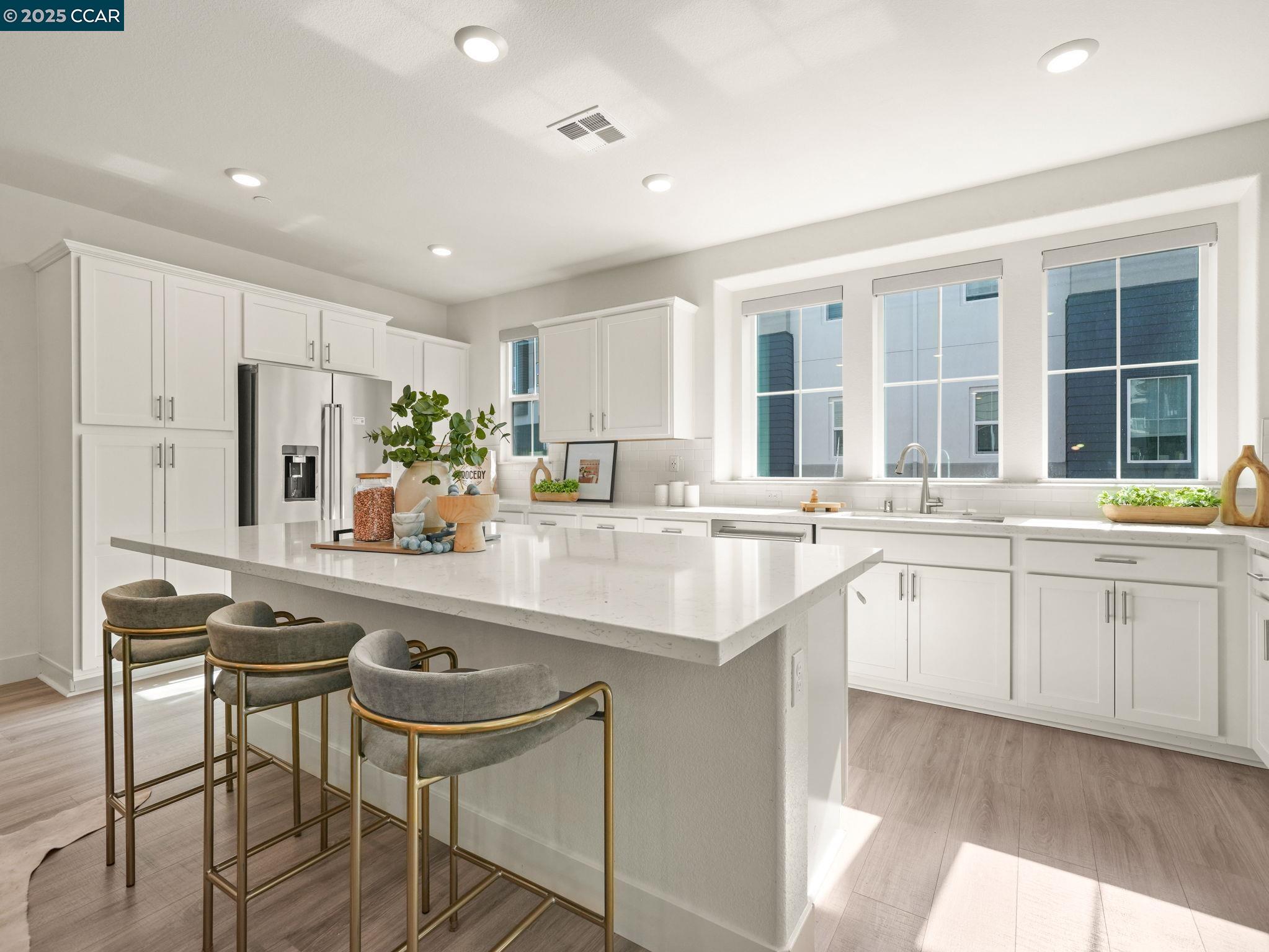 Photo #2: 41109178 Listing 