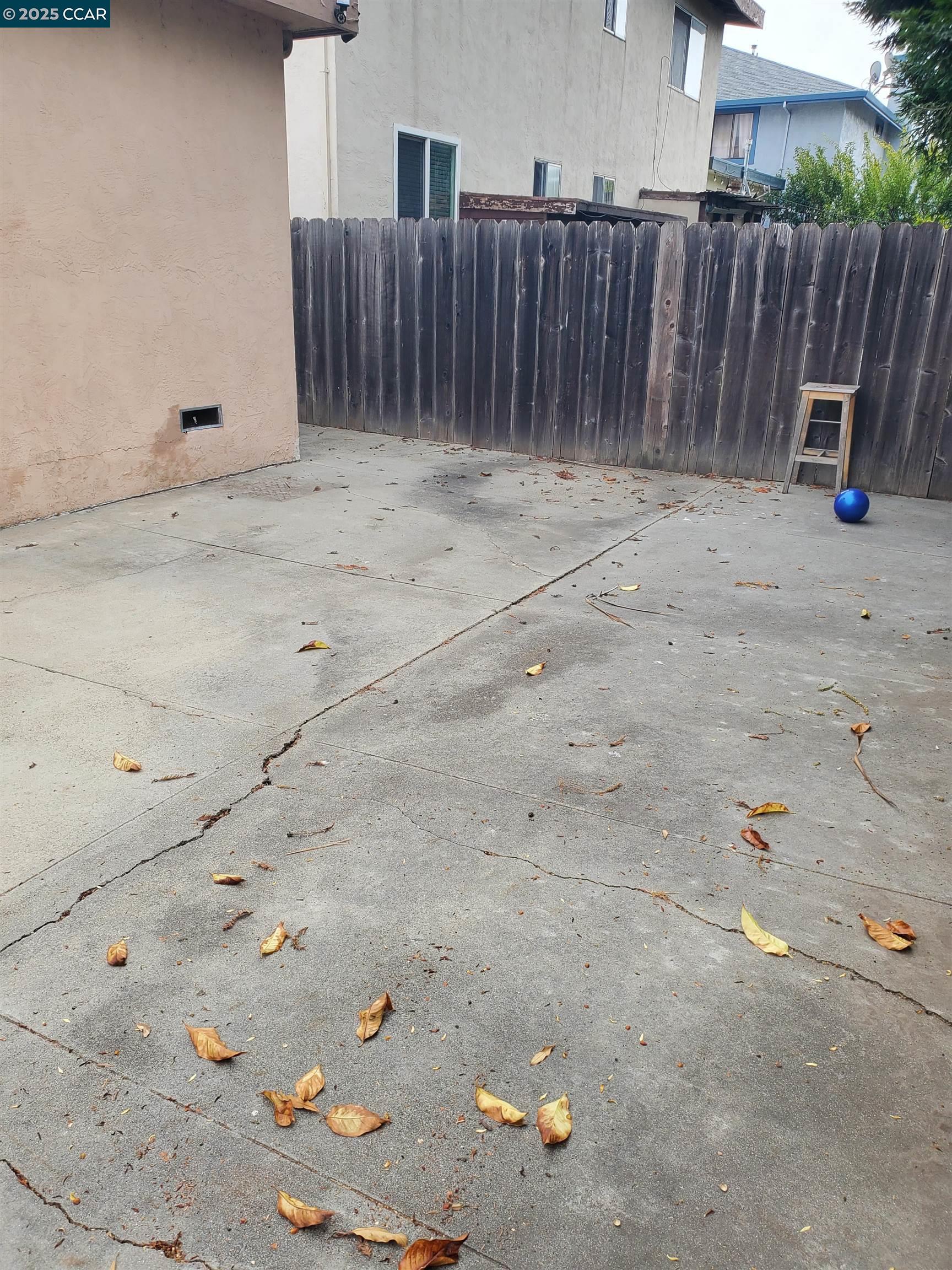 Detail Gallery Image 6 of 7 For 5600 Carlos Ave, Richmond,  CA 94804 - – Beds | – Baths