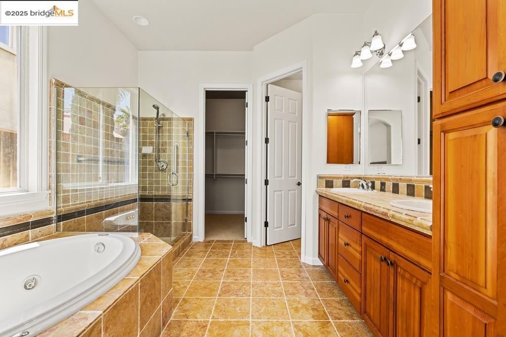 Detail Gallery Image 26 of 49 For 3146 Castle Rock Loop, Discovery Bay,  CA 94505 - 3 Beds | 2/1 Baths