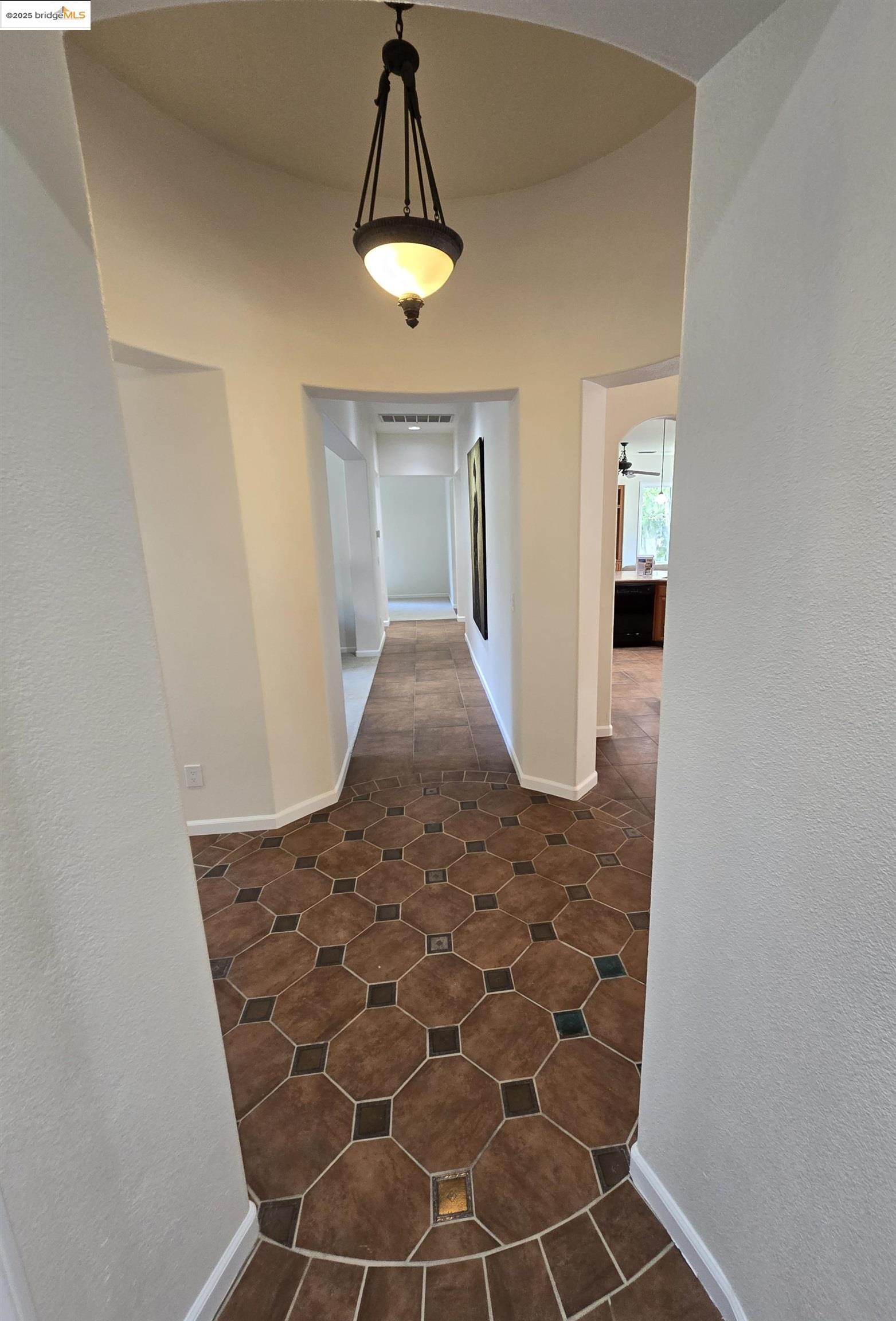 Detail Gallery Image 4 of 49 For 3146 Castle Rock Loop, Discovery Bay,  CA 94505 - 3 Beds | 2/1 Baths