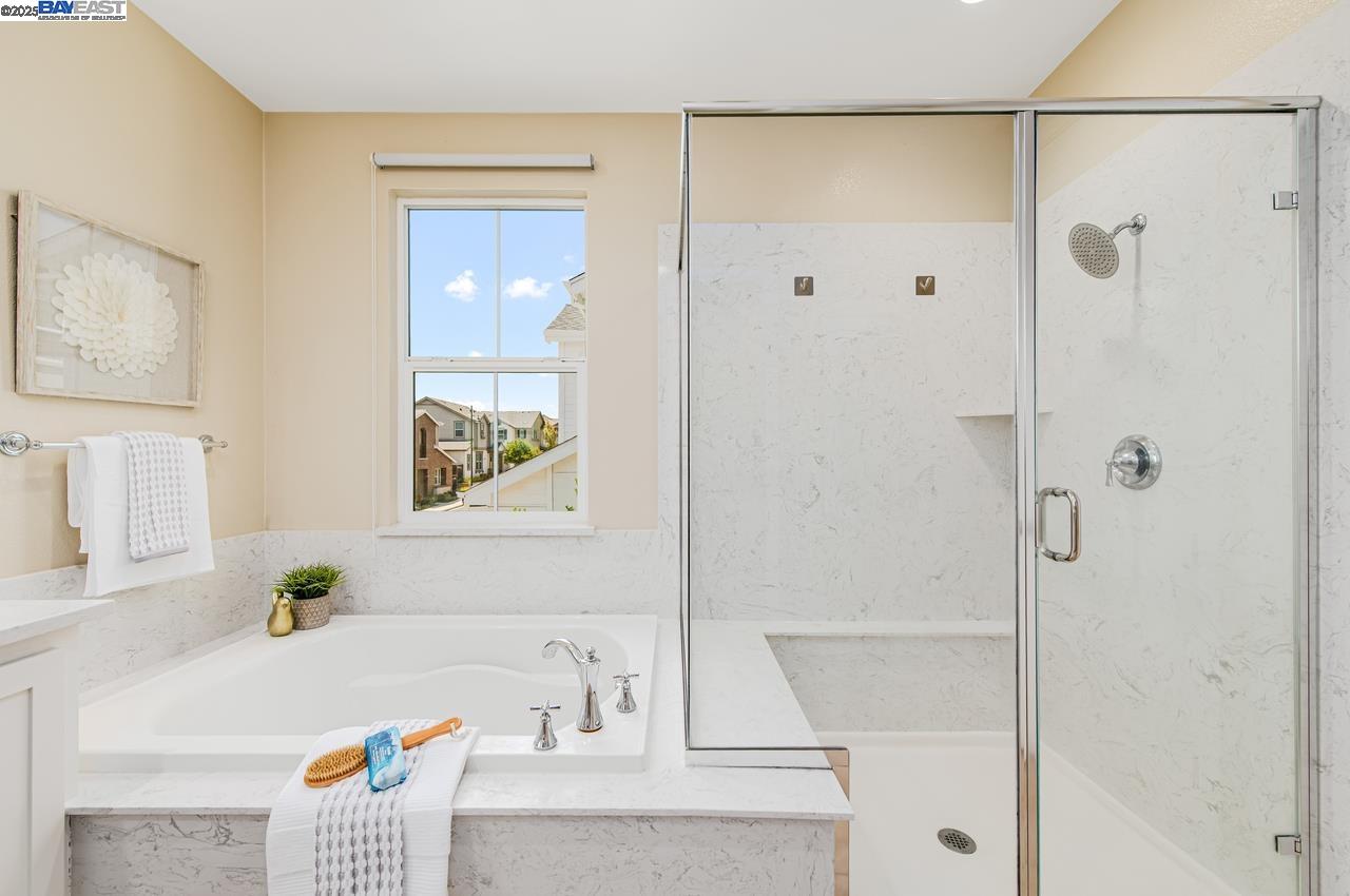 Detail Gallery Image 18 of 41 For 4069 Chalk Hill Way, Dublin,  CA 94568 - 3 Beds | 2/1 Baths
