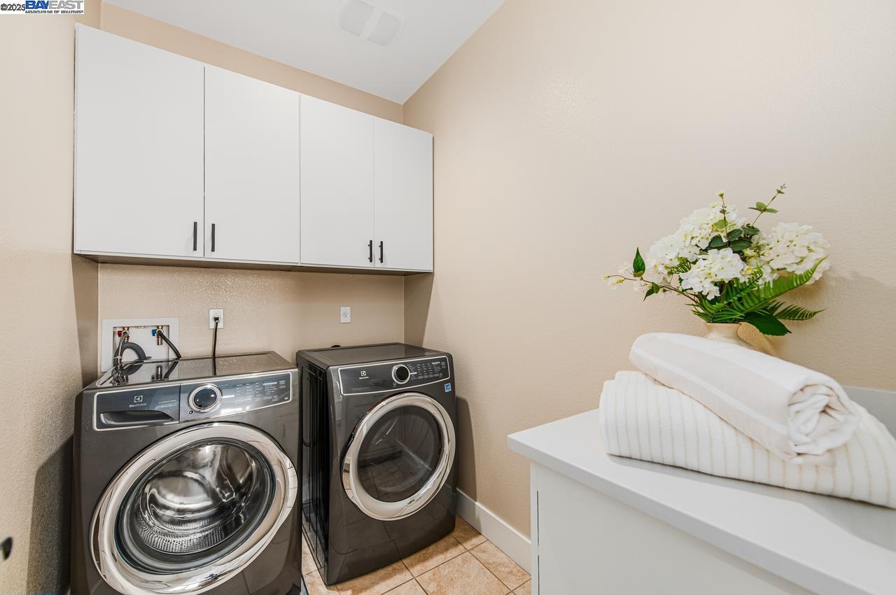 Detail Gallery Image 25 of 41 For 4069 Chalk Hill Way, Dublin,  CA 94568 - 3 Beds | 2/1 Baths
