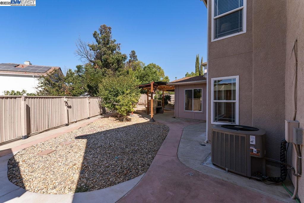 Detail Gallery Image 45 of 52 For 1429 Bluesage Court, Tracy,  CA 95376 - 4 Beds | 2/1 Baths