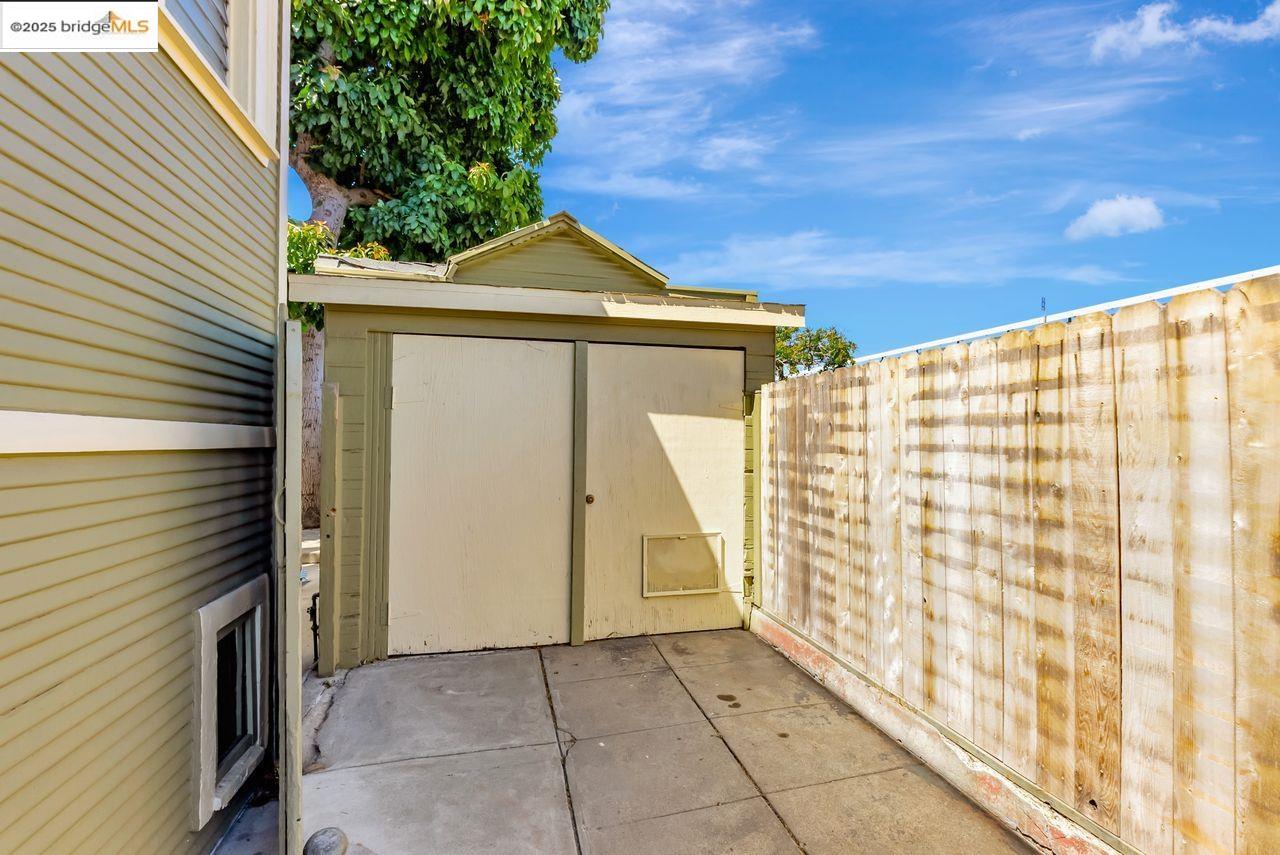 Detail Gallery Image 8 of 8 For Marting Luther King, Oakland,  CA 94608 - – Beds | – Baths