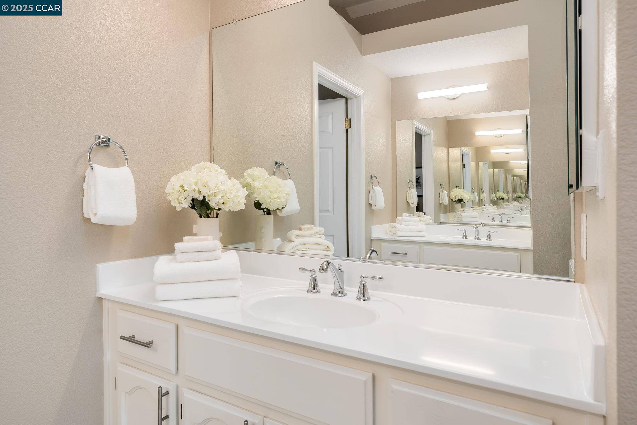Detail Gallery Image 29 of 48 For 931 Arrowhead Ter, Clayton,  CA 94517 - 3 Beds | 2/1 Baths