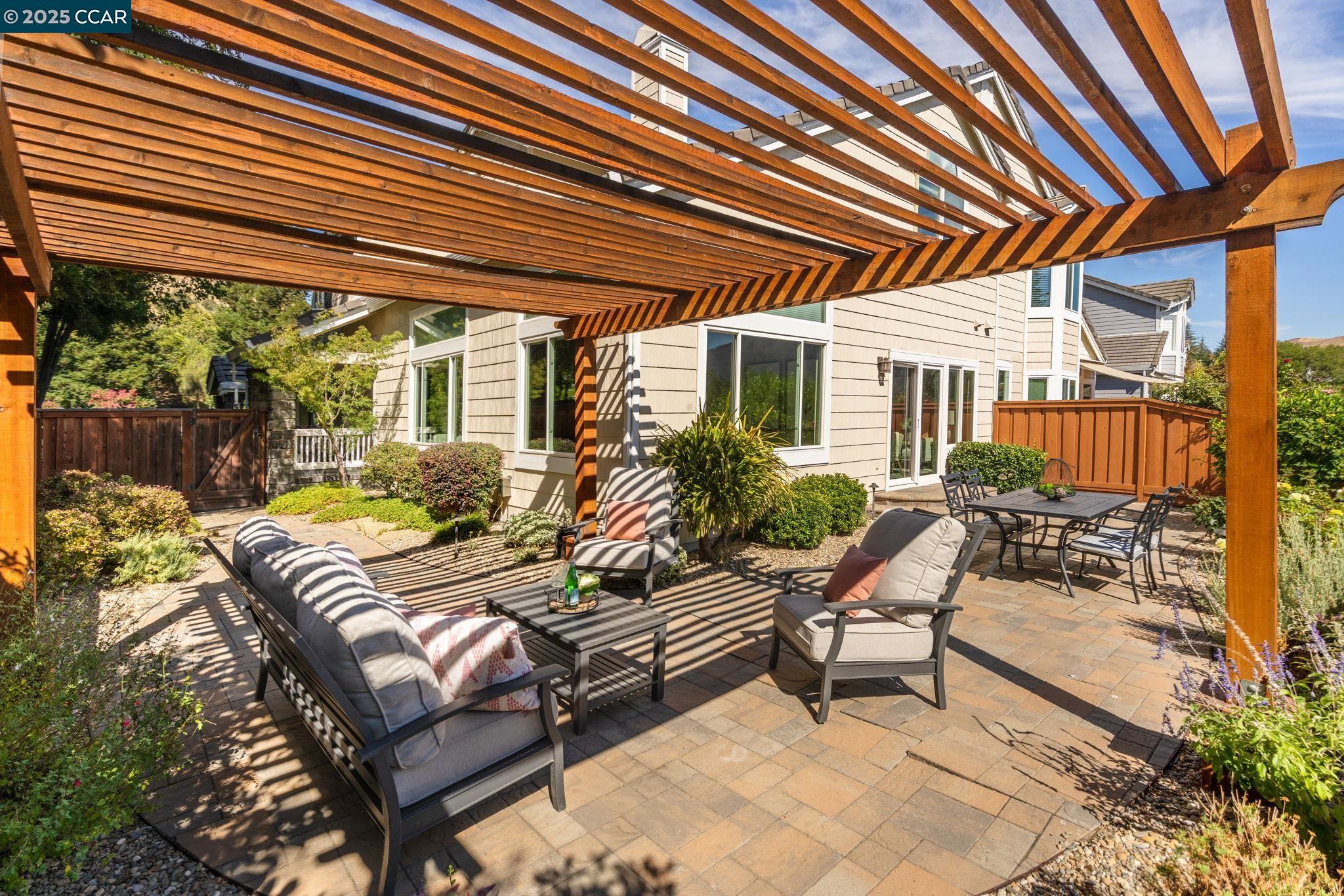 Detail Gallery Image 35 of 48 For 931 Arrowhead Ter, Clayton,  CA 94517 - 3 Beds | 2/1 Baths