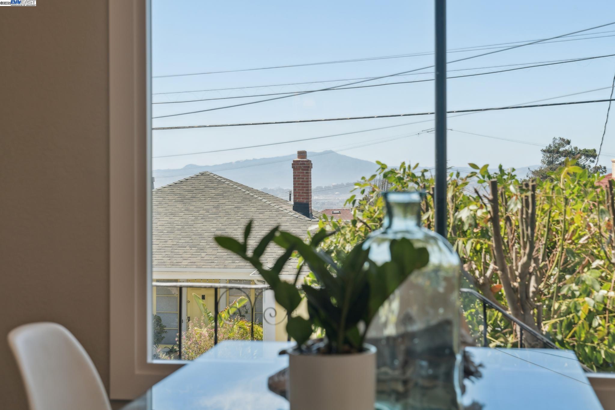 Detail Gallery Image 12 of 50 For 2630 Monte Vista Ave, El Cerrito,  CA 94530 - 2 Beds | 1 Baths