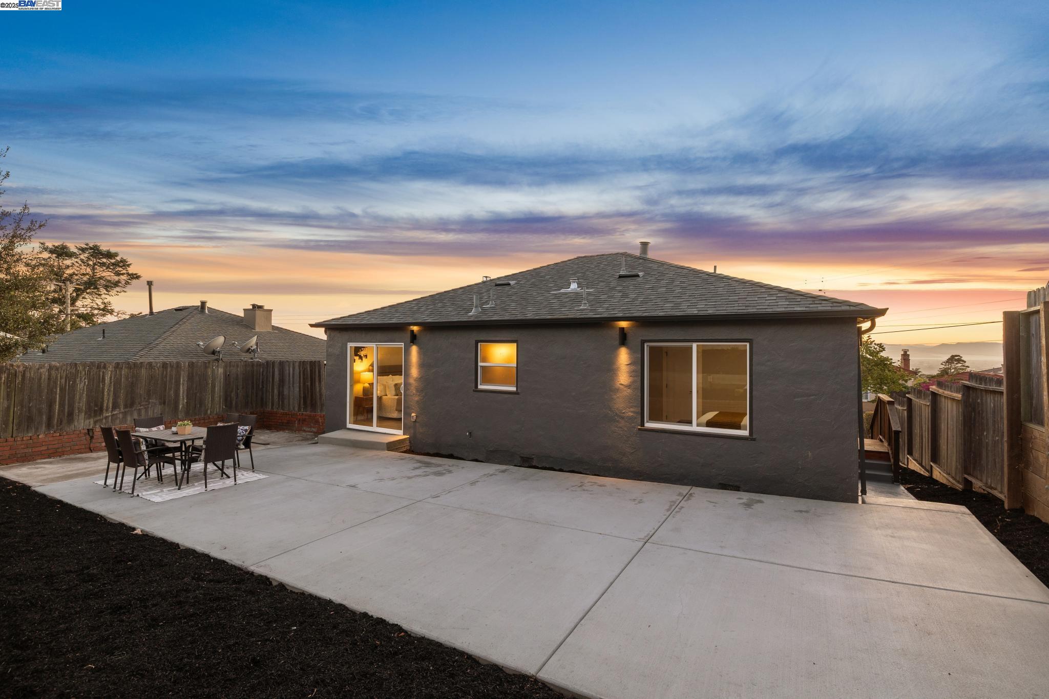 Detail Gallery Image 33 of 50 For 2630 Monte Vista Ave, El Cerrito,  CA 94530 - 2 Beds | 1 Baths