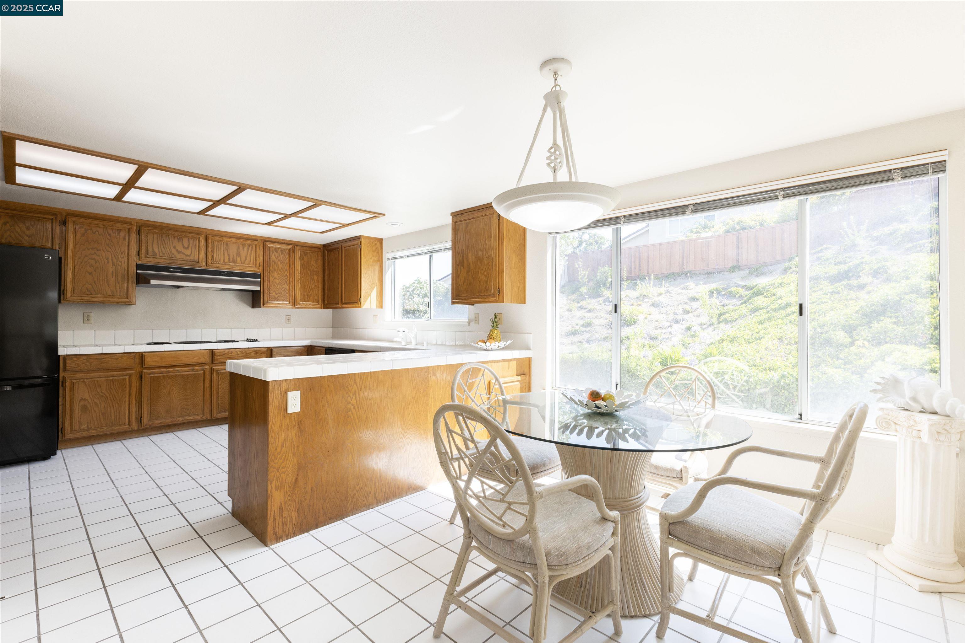 Detail Gallery Image 11 of 40 For 5364 Woodgate Ct, Richmond,  CA 94803 - 4 Beds | 3 Baths