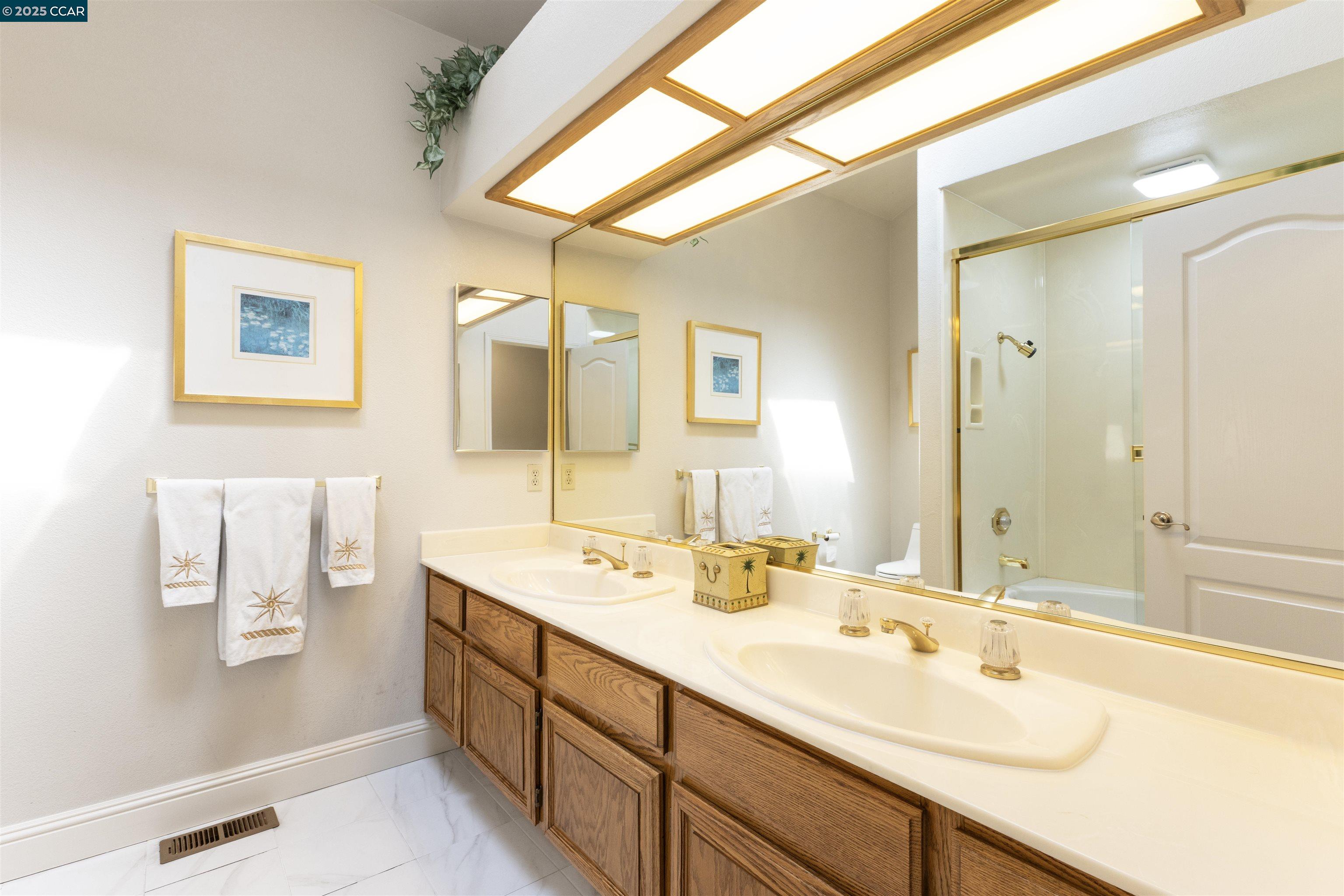 Detail Gallery Image 31 of 40 For 5364 Woodgate Ct, Richmond,  CA 94803 - 4 Beds | 3 Baths