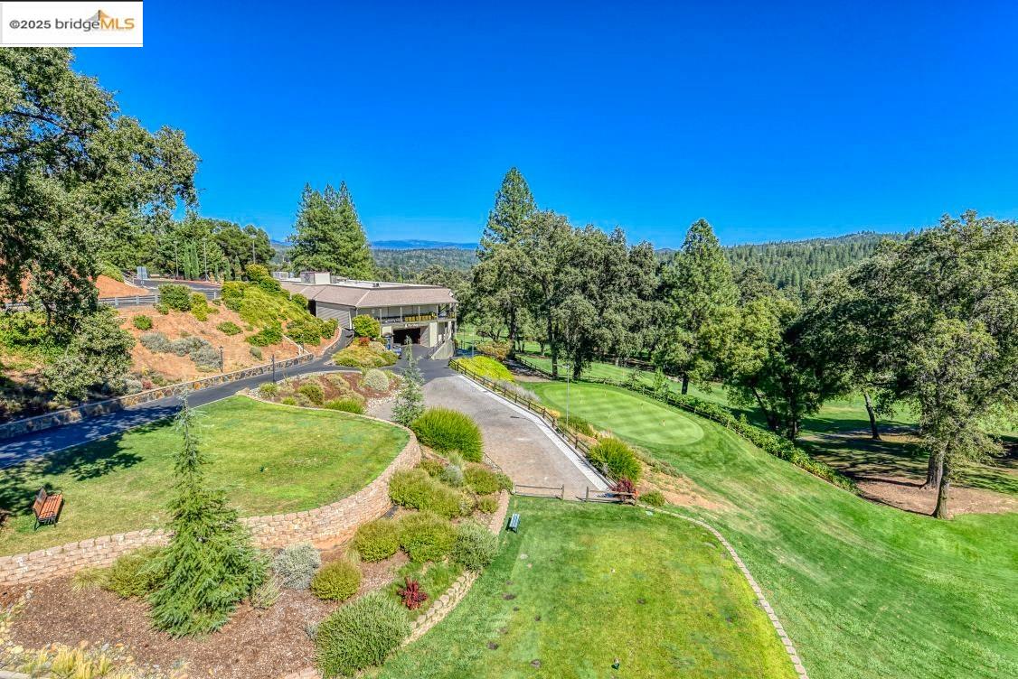 Detail Gallery Image 2 of 25 For 12753 Junipero Serra, Groveland,  CA 95321 - 3 Beds | 3 Baths