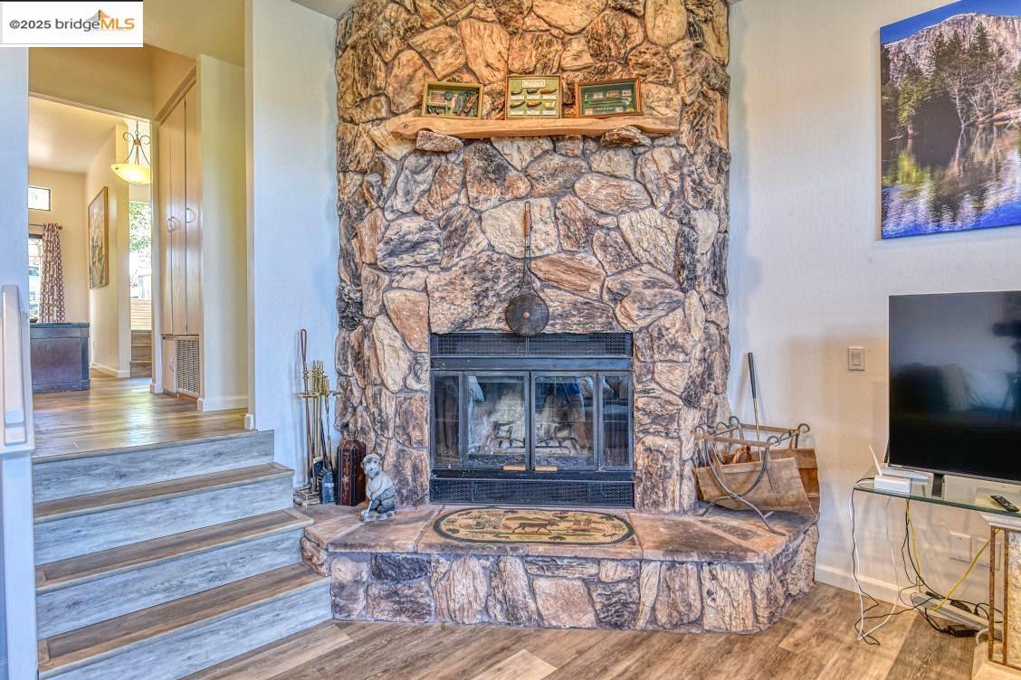 Detail Gallery Image 7 of 25 For 12753 Junipero Serra, Groveland,  CA 95321 - 3 Beds | 3 Baths