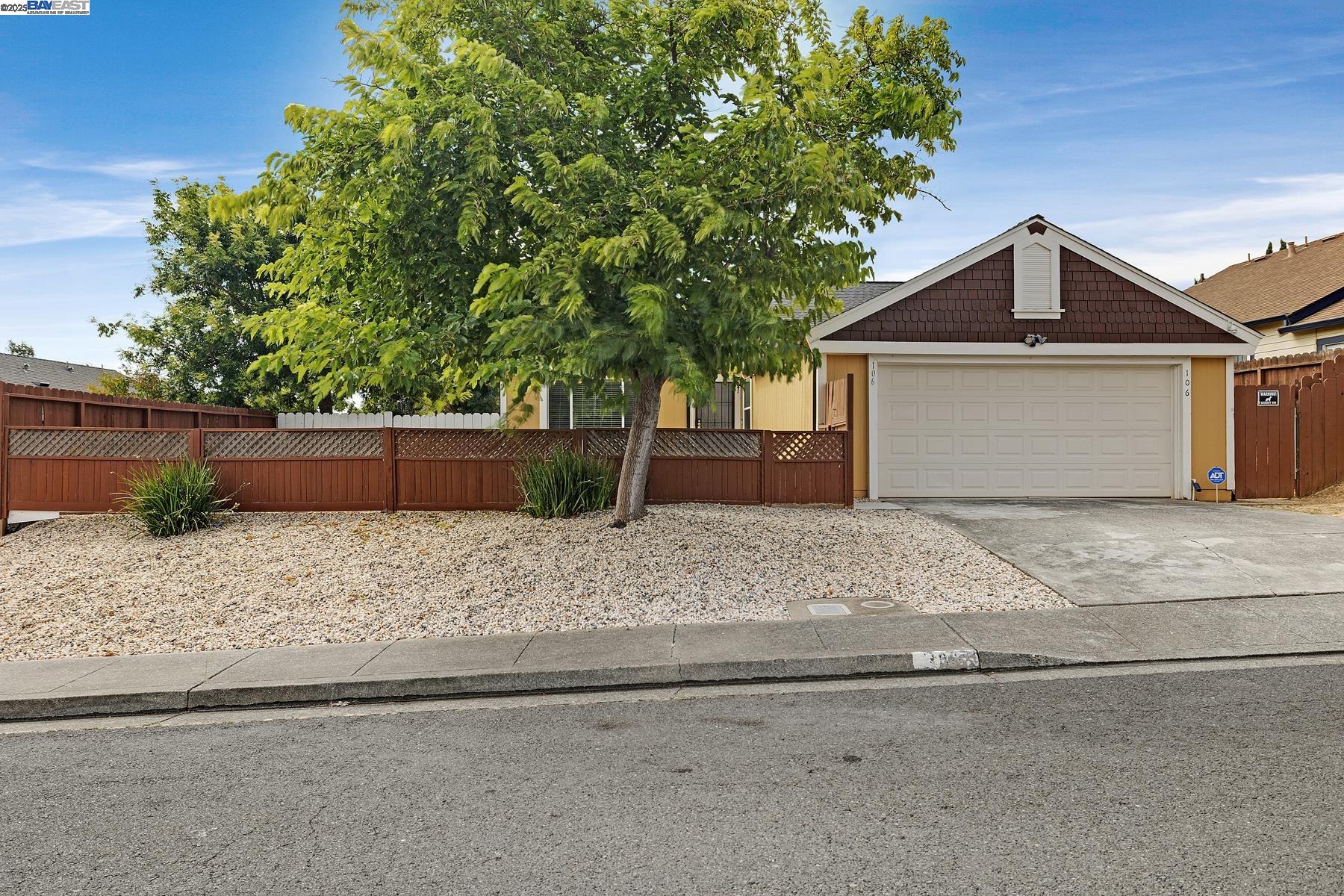 Detail Gallery Image 2 of 41 For 106 Fieldstone Way, Vallejo,  CA 94589 - 3 Beds | 2 Baths
