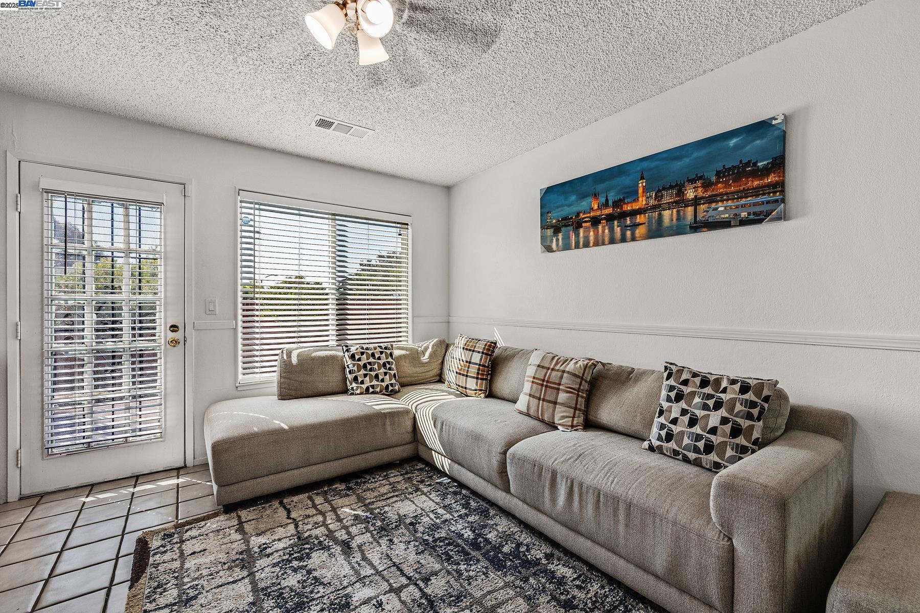 Detail Gallery Image 28 of 41 For 106 Fieldstone Way, Vallejo,  CA 94589 - 3 Beds | 2 Baths