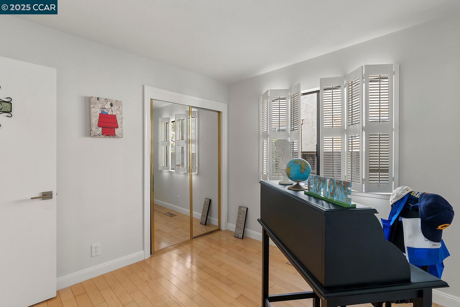 Detail Gallery Image 31 of 42 For 265 Woodbridge Cir, San Mateo,  CA 94403 - 3 Beds | 2 Baths