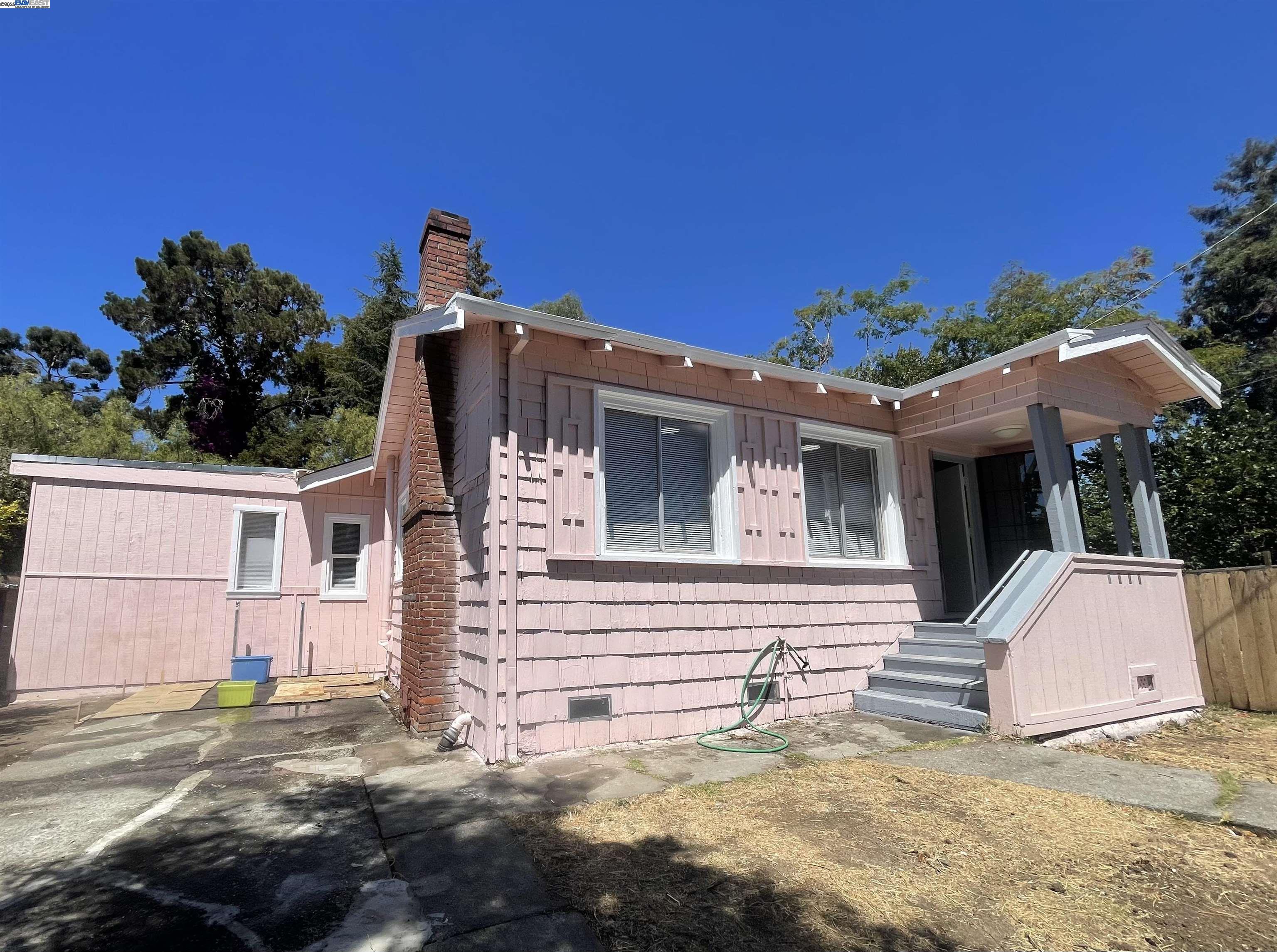 Detail Gallery Image 22 of 23 For 2311 82nd Ave, Oakland,  CA 94605 - 3 Beds | 1 Baths
