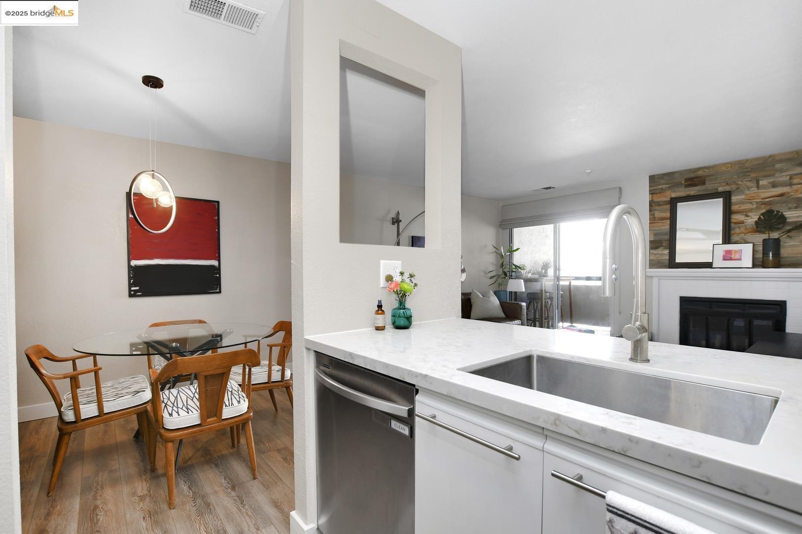 Photo #7: 41109198 Listing: Photo #7