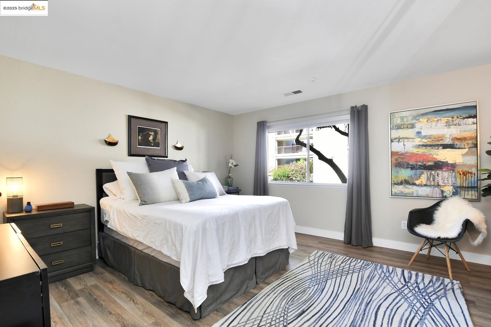 Photo #10: 41109198 Listing: Photo #10