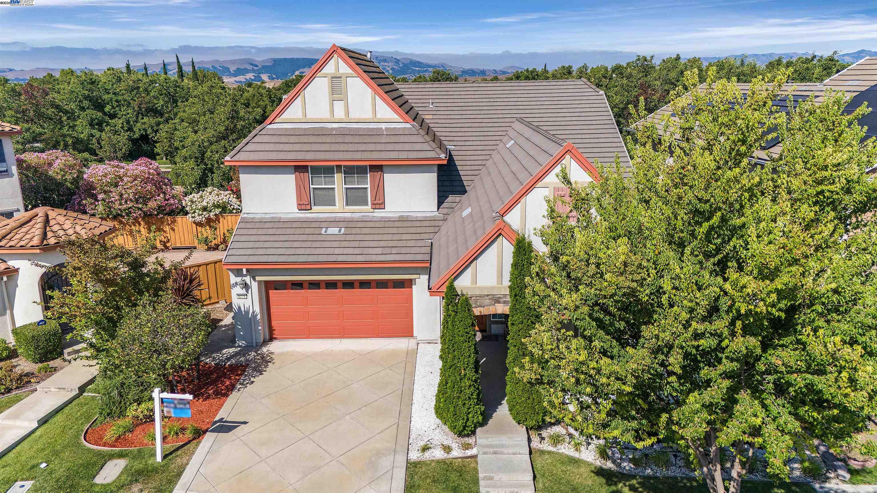 Detail Gallery Image 3 of 42 For 6278 Murdock Way, San Ramon,  CA 94582 - 4 Beds | 3 Baths