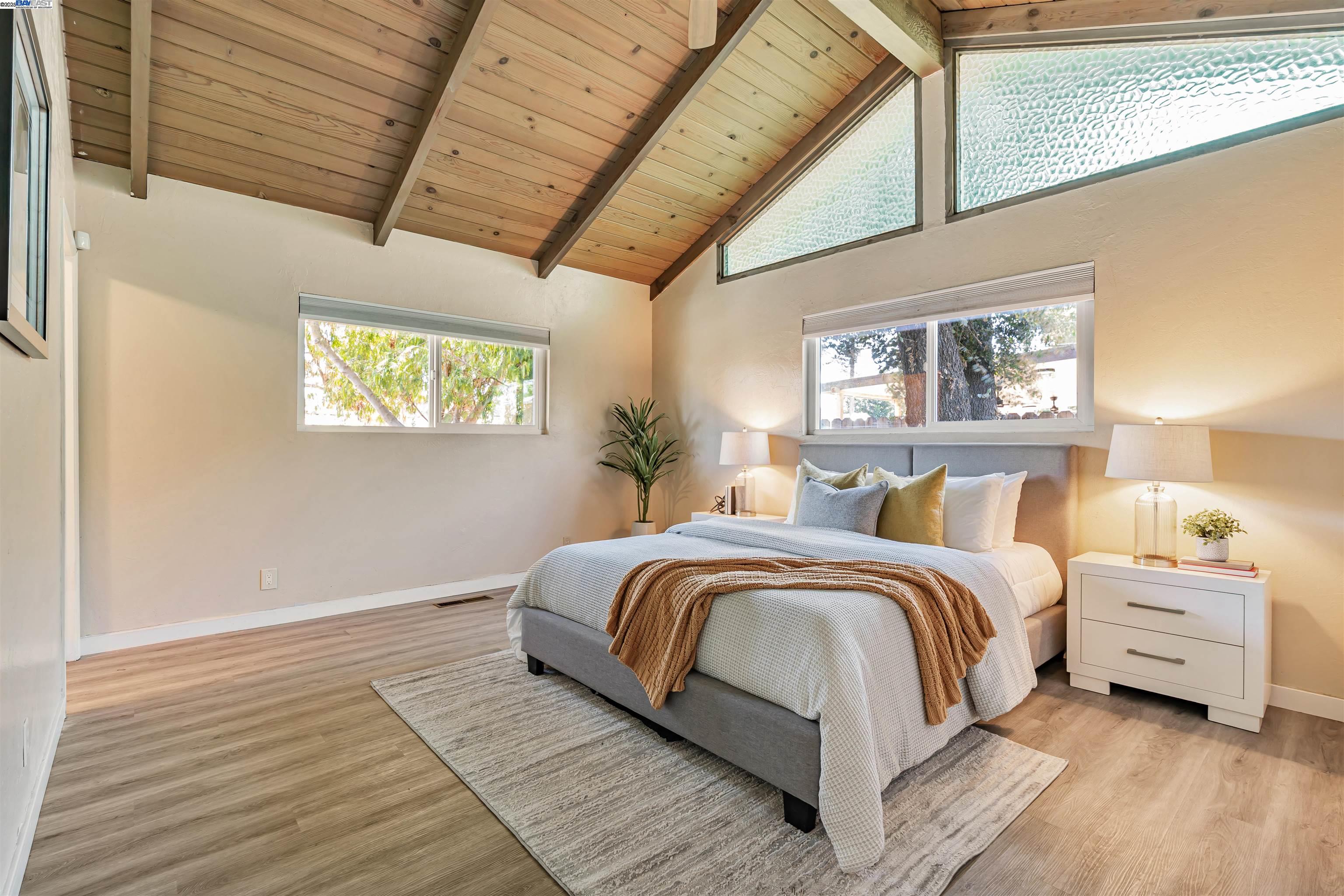Detail Gallery Image 13 of 34 For 2884 W Rose St, Stockton,  CA 95203 - 3 Beds | 2 Baths