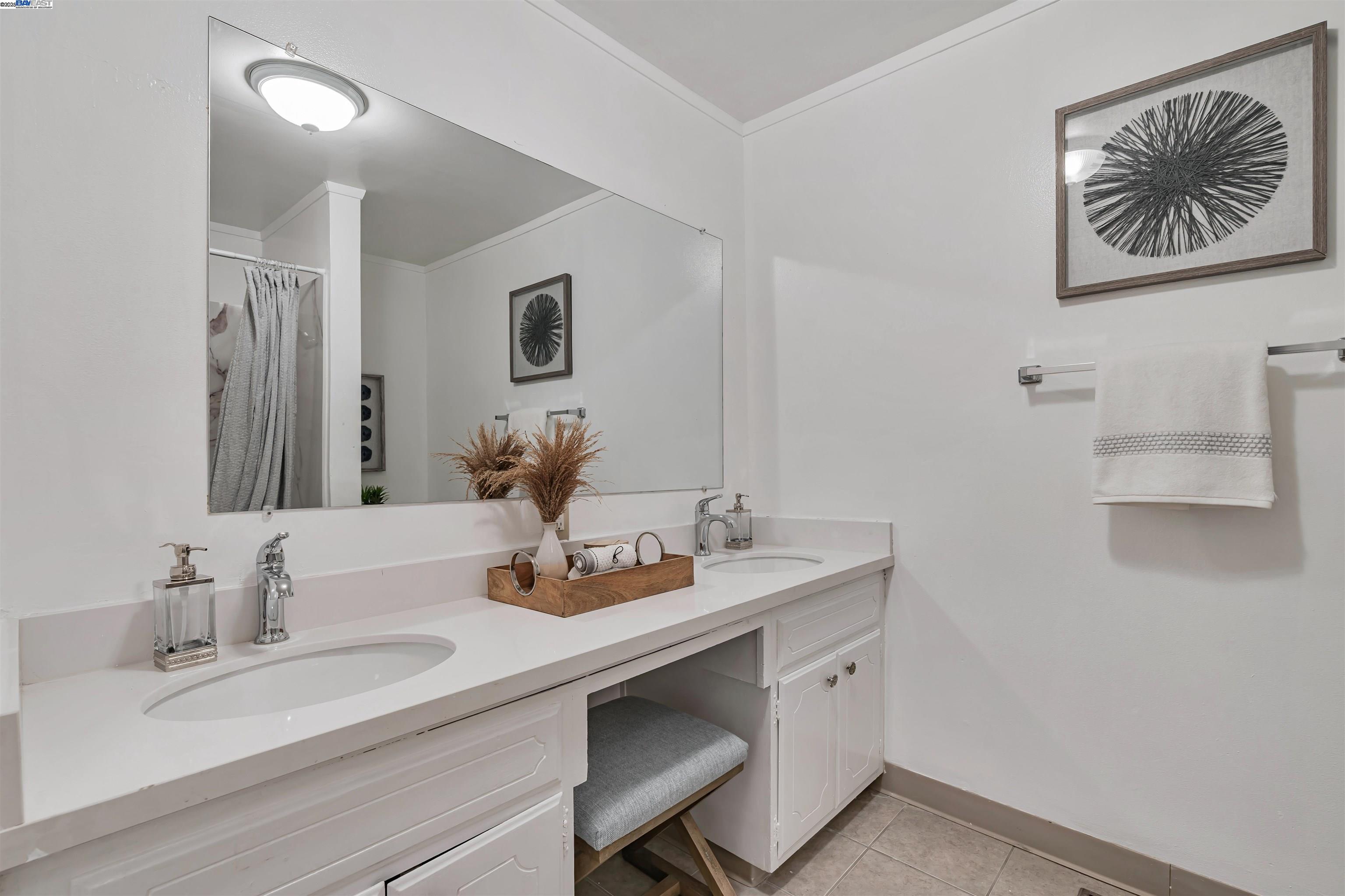 Detail Gallery Image 14 of 34 For 2884 W Rose St, Stockton,  CA 95203 - 3 Beds | 2 Baths