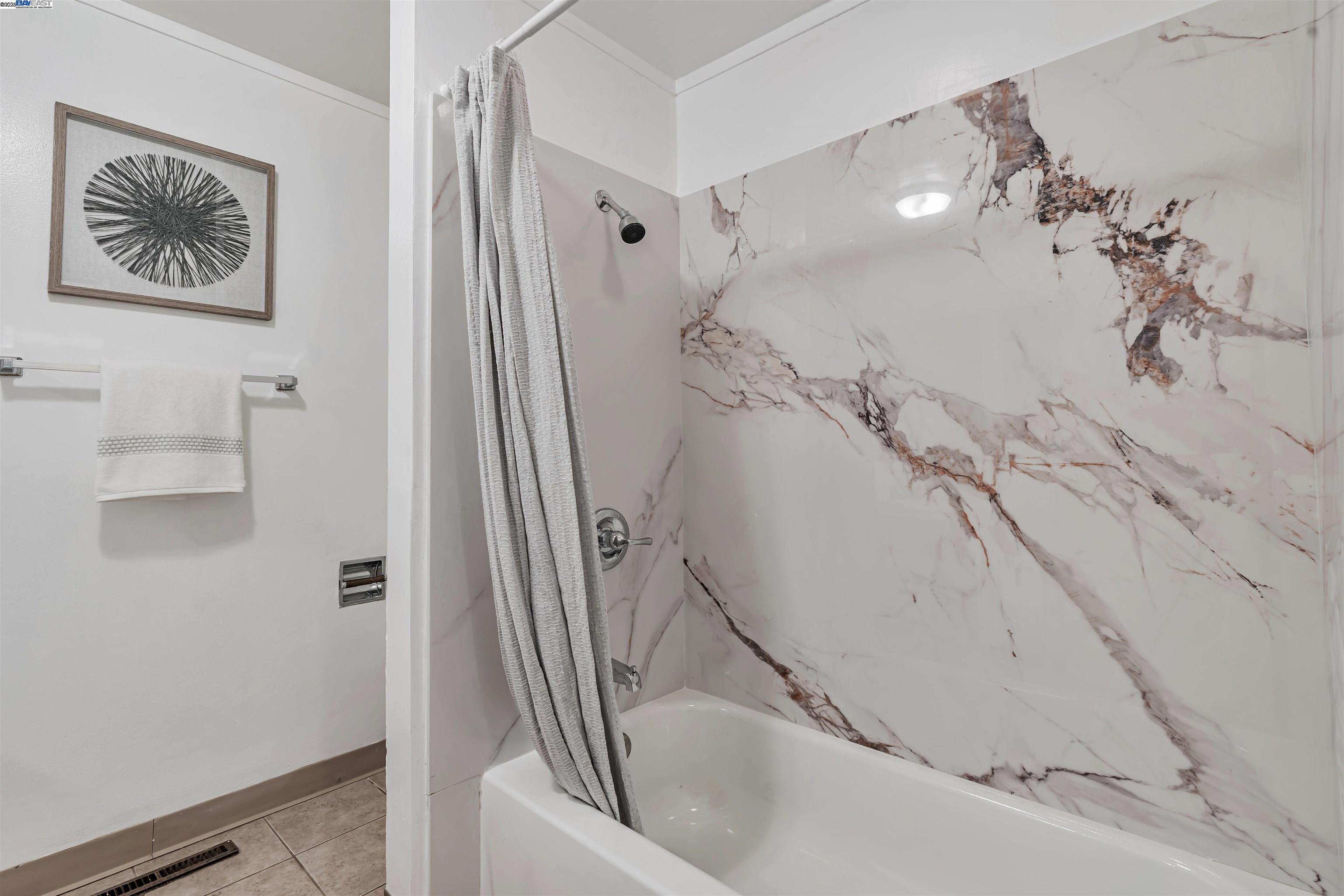 Detail Gallery Image 15 of 34 For 2884 W Rose St, Stockton,  CA 95203 - 3 Beds | 2 Baths