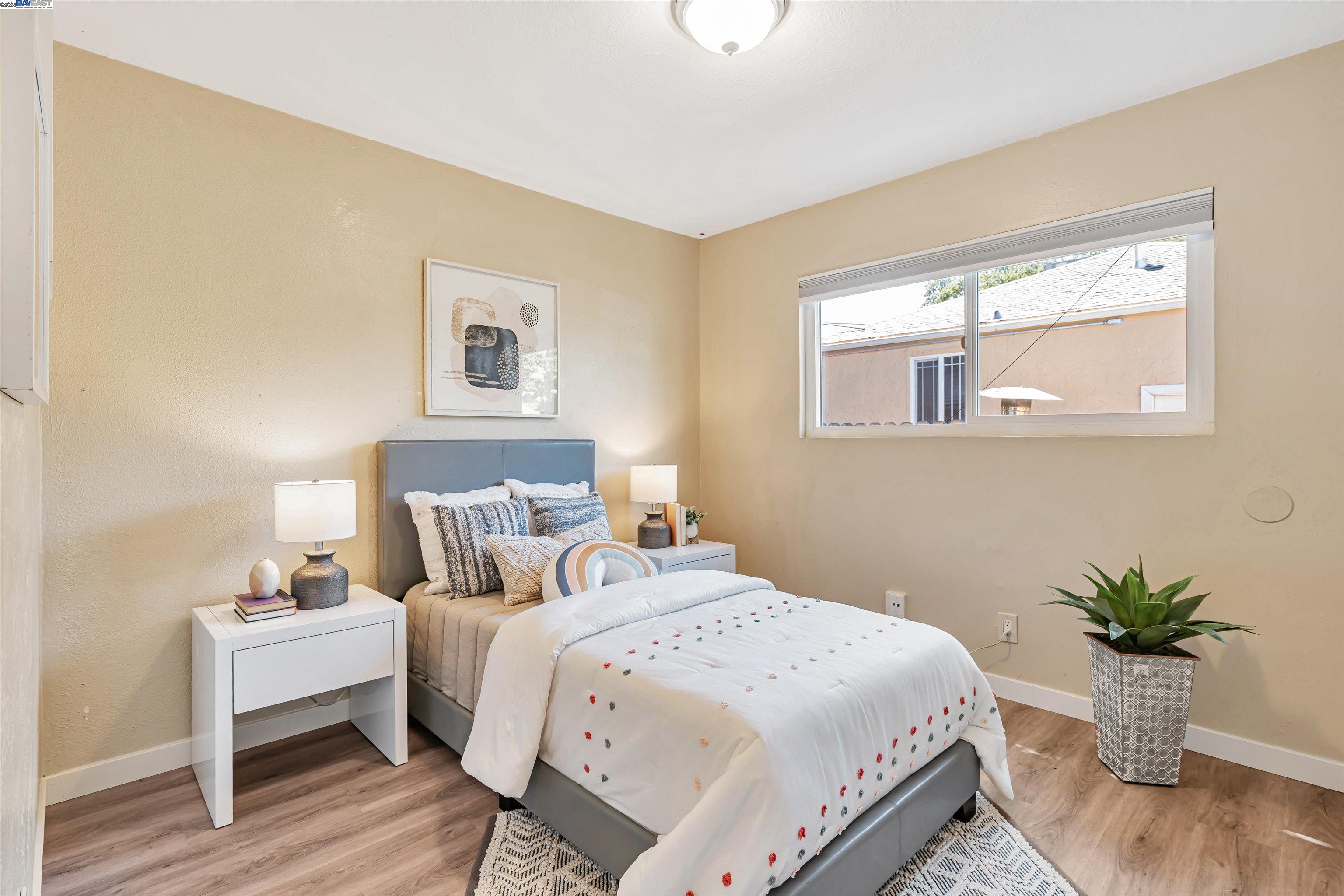 Detail Gallery Image 8 of 34 For 2884 W Rose St, Stockton,  CA 95203 - 3 Beds | 2 Baths