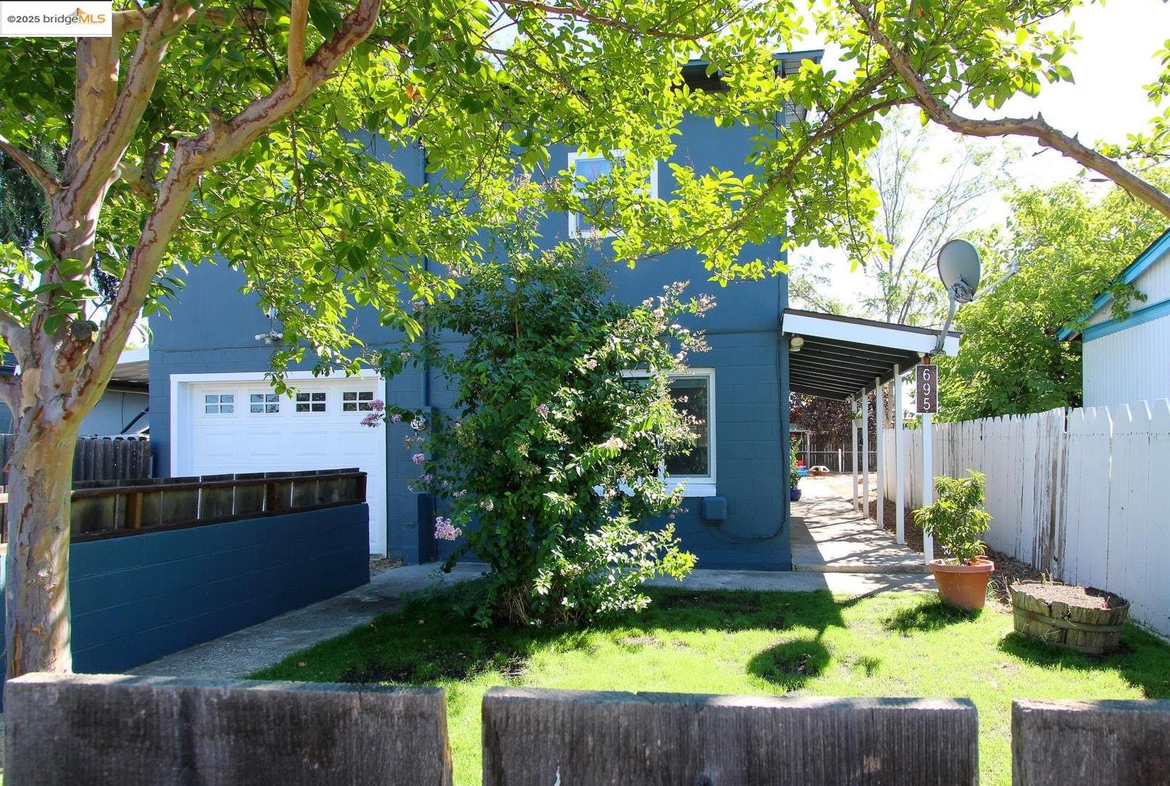 Detail Gallery Image 1 of 31 For 695 Stanislaus Ave, Angels Camp,  CA 95222 - 3 Beds | 1/1 Baths